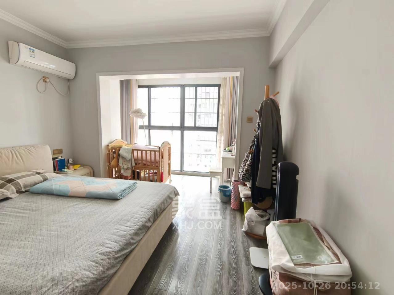 新长海广场  3室2厅2卫    2600.0元/月 新长海广场  3室2厅2卫    2600.0元/月室内图