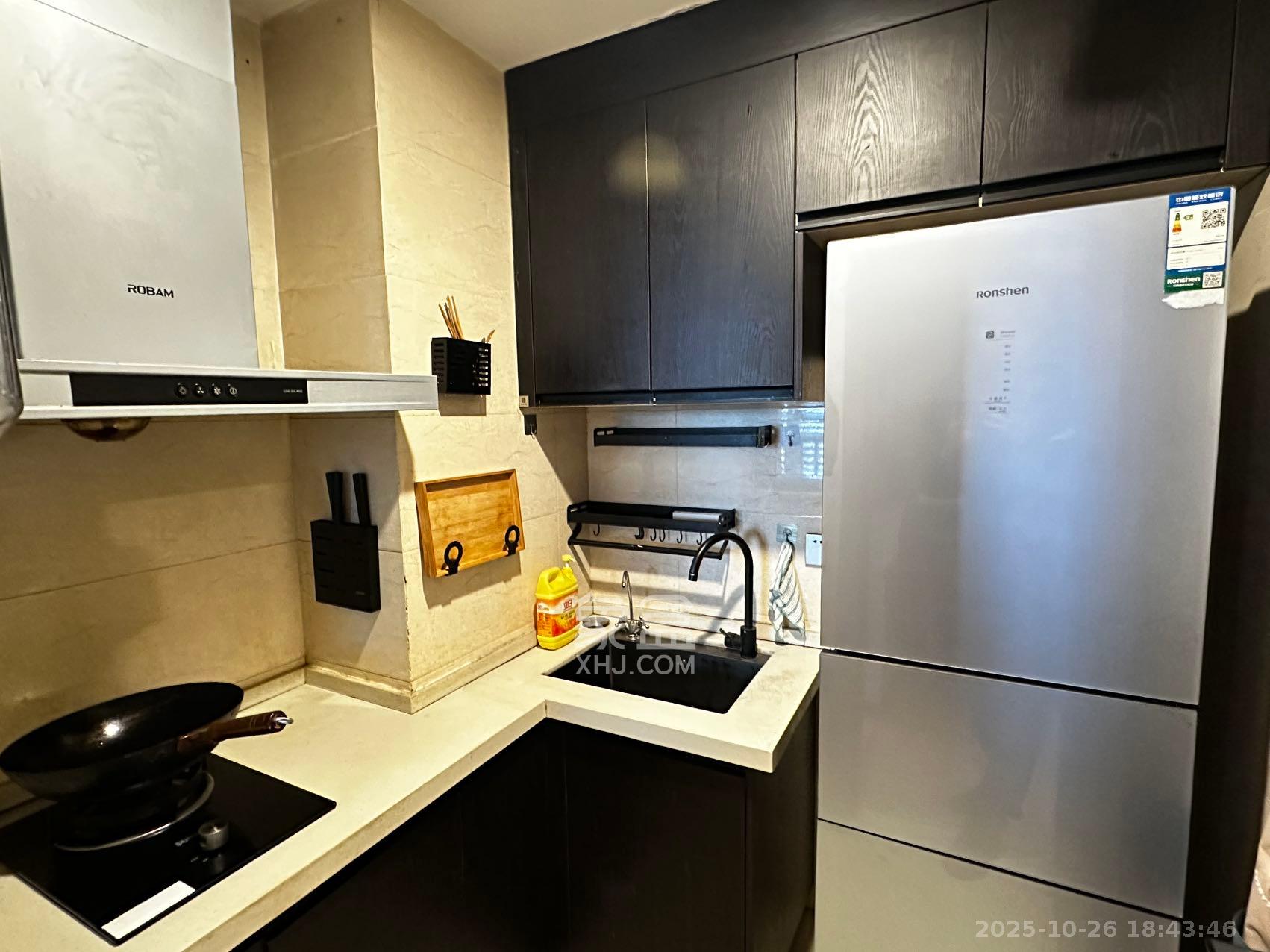 德思勤城市广场（宝格丽公寓）  1室1厅1卫    2400.0元/月室内图