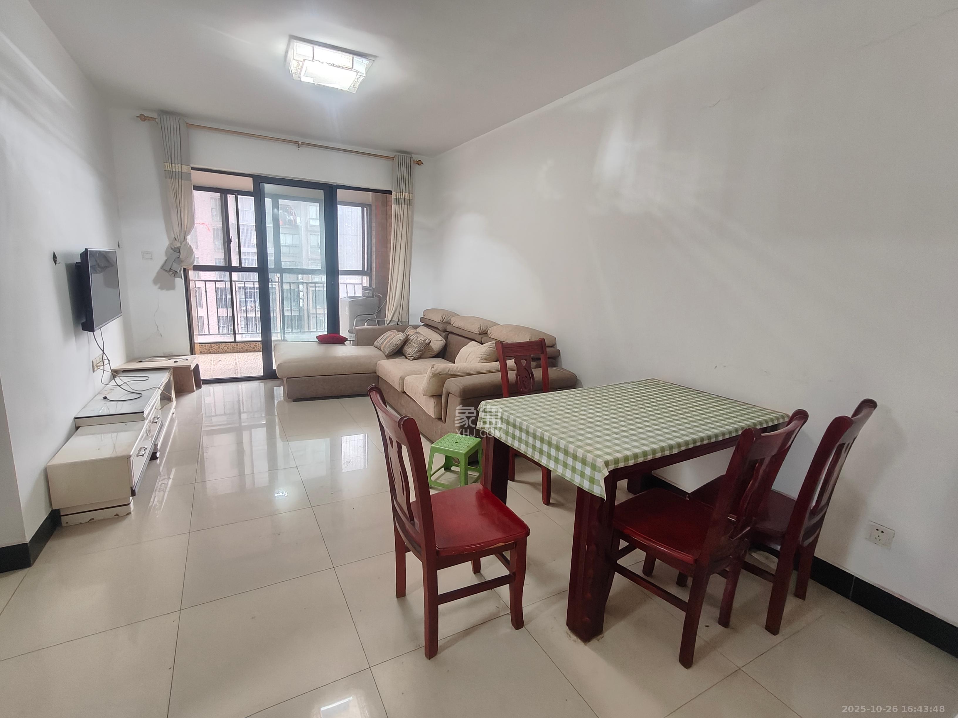 康桥长郡  2室2厅1卫    1700.0元/月 康桥长郡  2室2厅1卫    1700.0元/月室内图1