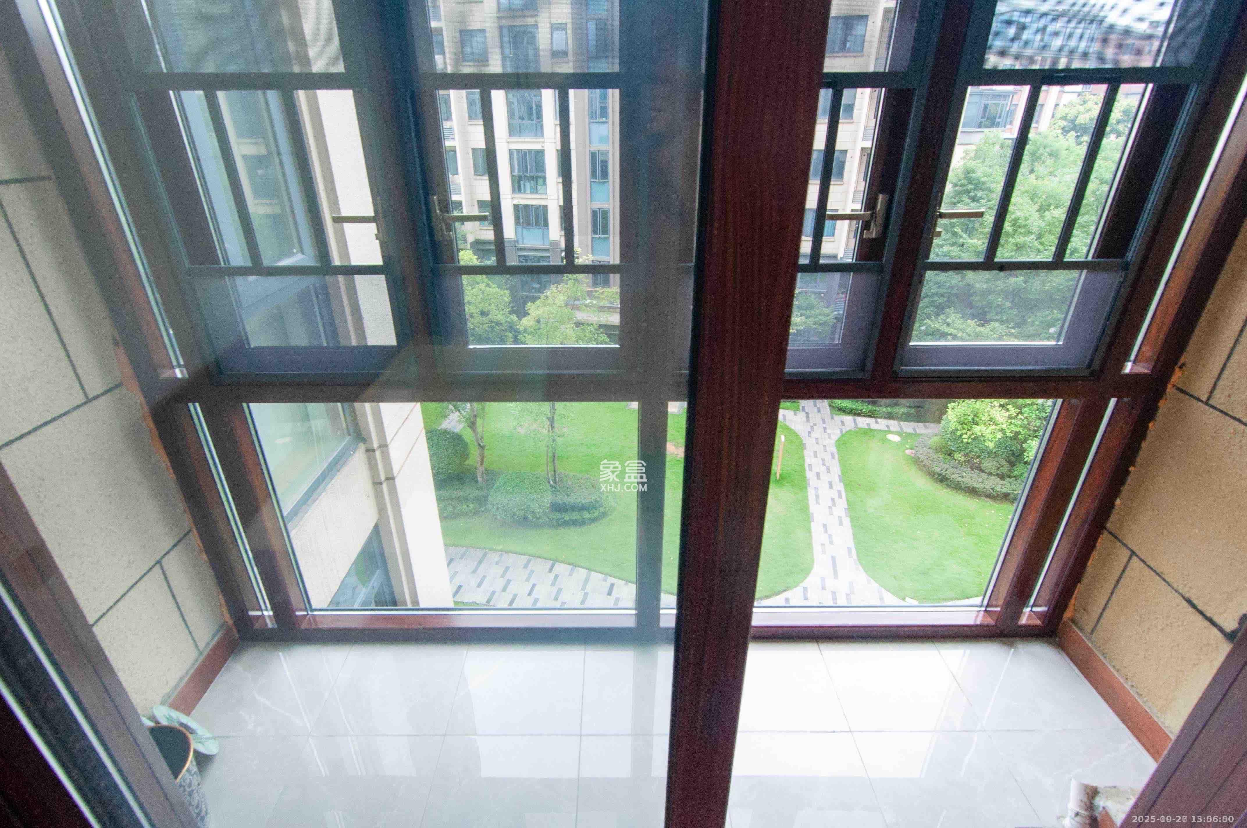 长房梅溪香山  4室2厅2卫    5000.0元/月 长房梅溪香山  4室2厅2卫    5000.0元/月室内图