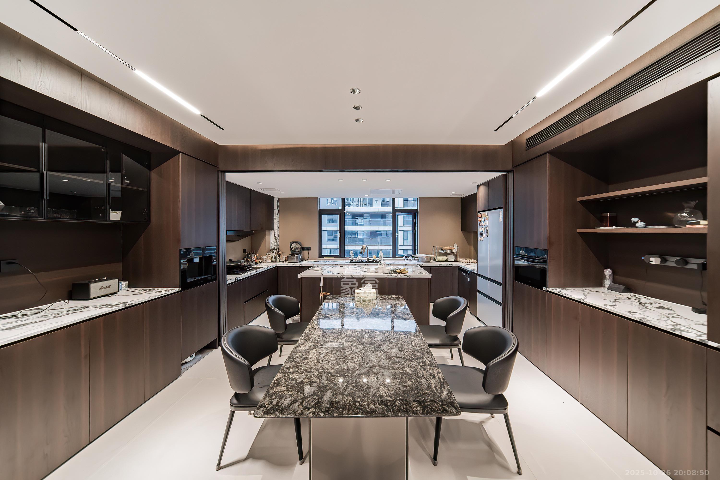 城发恒伟洋湖映2009  4室2厅3卫    400.0万 城发恒伟洋湖映2009  4室2厅3卫    400.0万其他