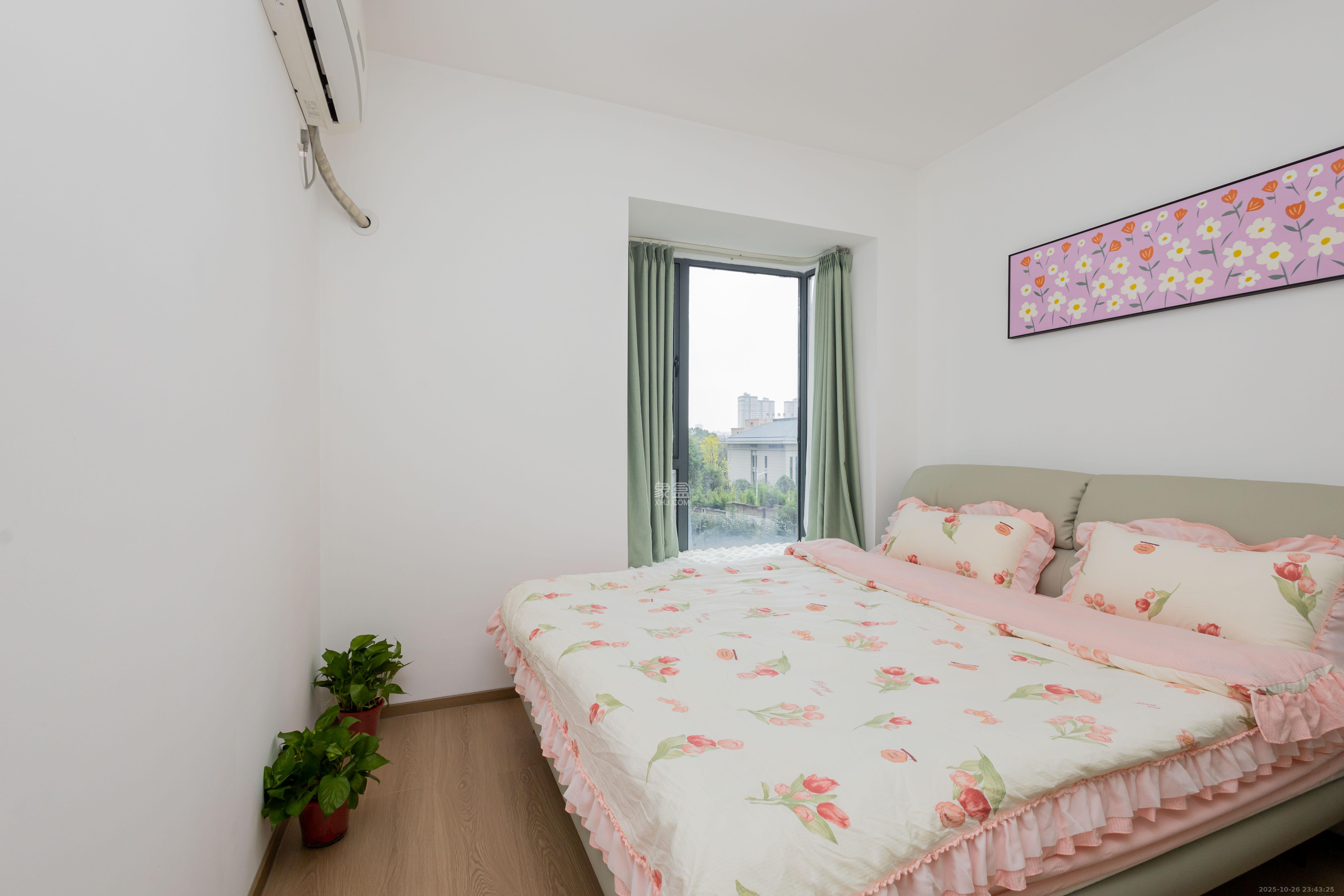 中欣楚天雅郡  3室2厅1卫    60.8万卧室