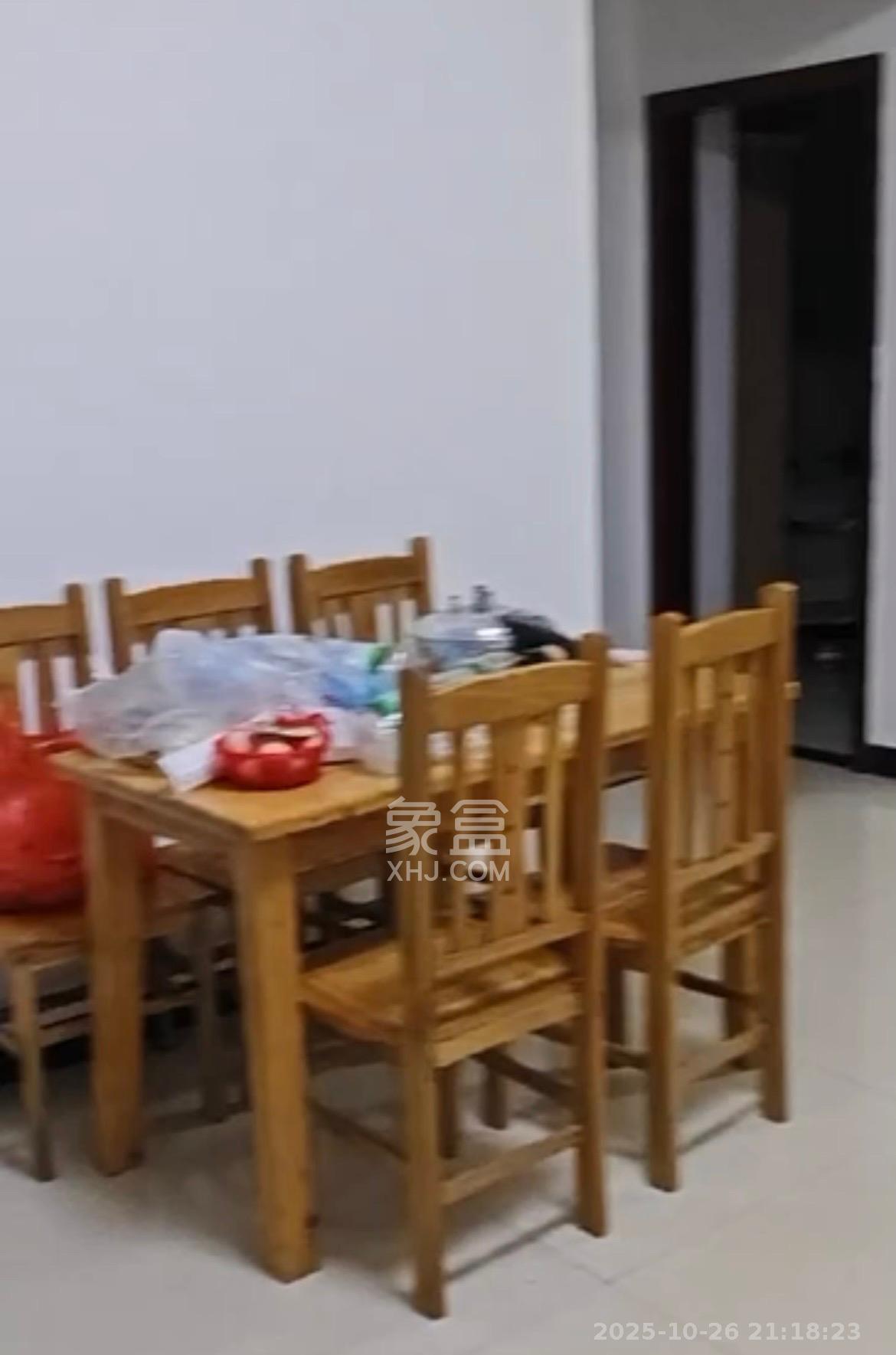 星城新宇桃花苑 1室2厅1卫 1600.0元/月 星城新宇桃花苑 1室2厅1卫 1600.0元/月室内图