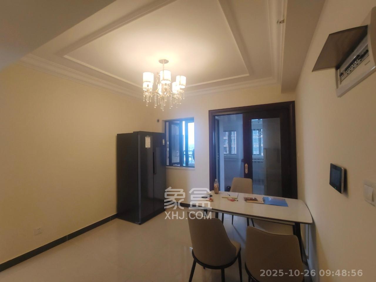 恒大翡翠华庭  3室2厅2卫    2700.0元/月室内图