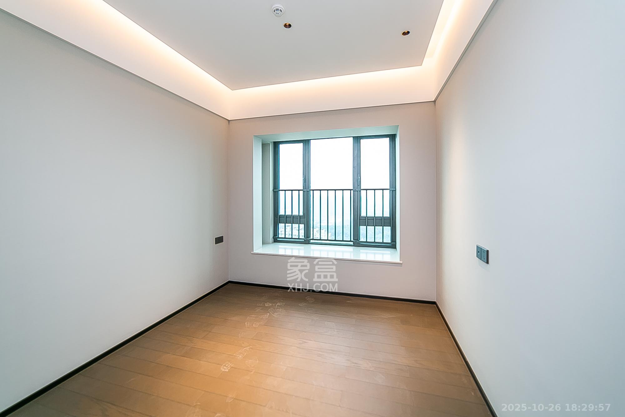 中海阅湘台  4室2厅2卫    458.0万 中海阅湘台  4室2厅2卫    458.0万卧室