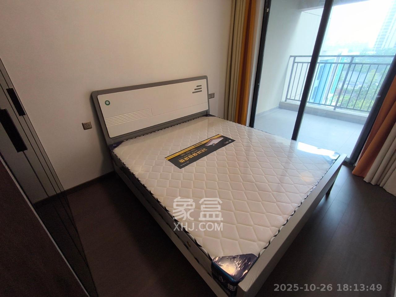 龙湖春江天玺  4室2厅2卫    5000.0元/月室内图