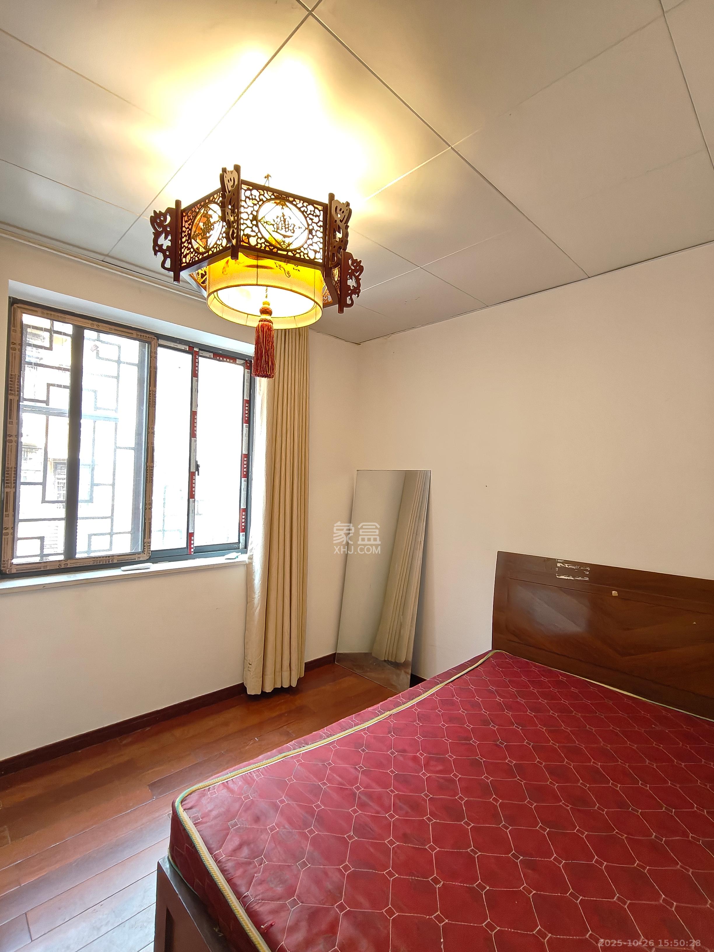 文艺路散盘  3室2厅1卫    2200.0元/月 文艺路散盘  3室2厅1卫    2200.0元/月室内图