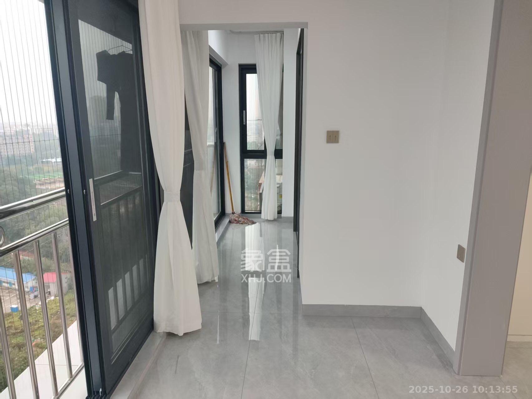 香樟鑫都  4室2厅2卫    4000.0元/月室内图