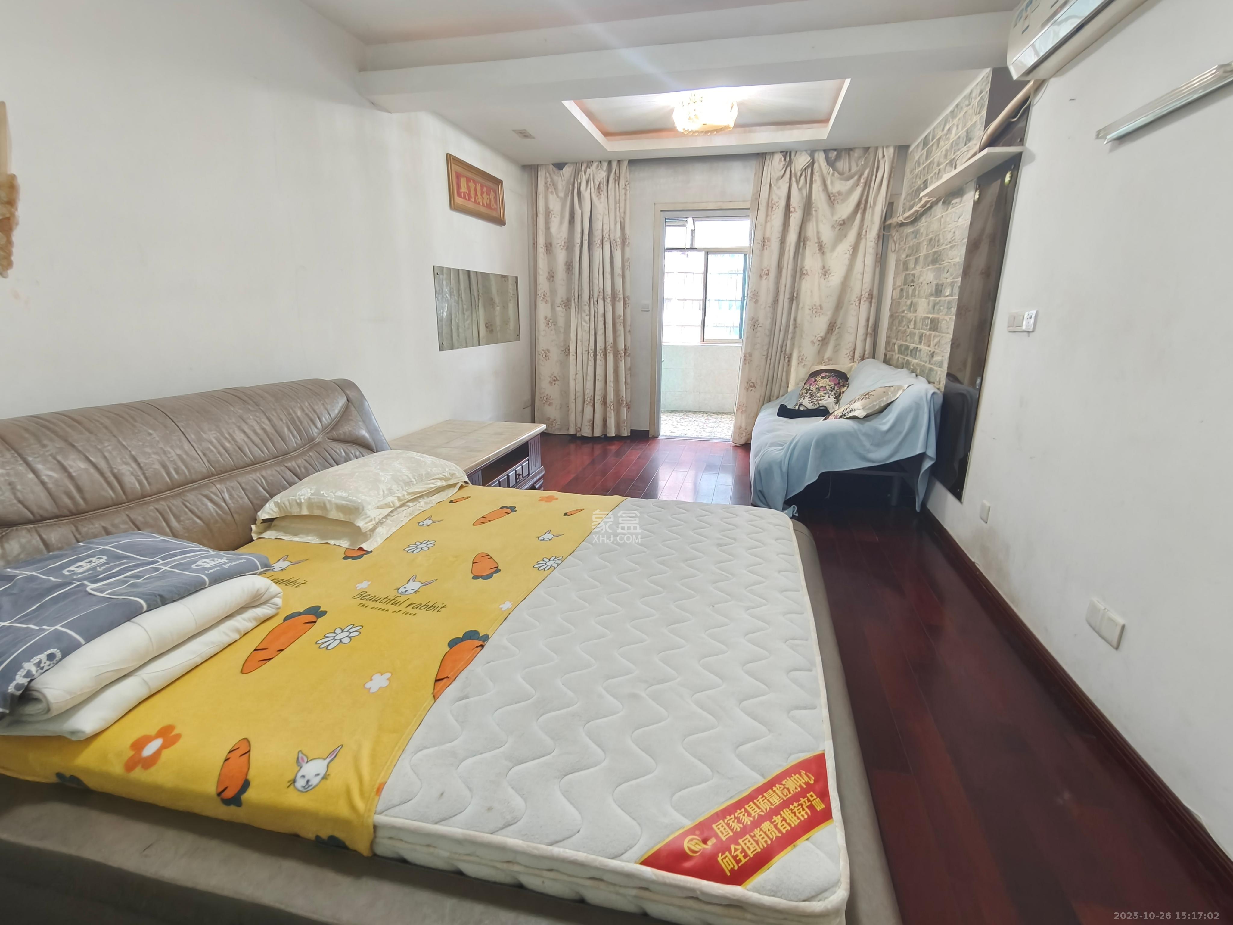 香颂国际  1室1厅1卫    1400.0元/月 香颂国际  1室1厅1卫    1400.0元/月室内图