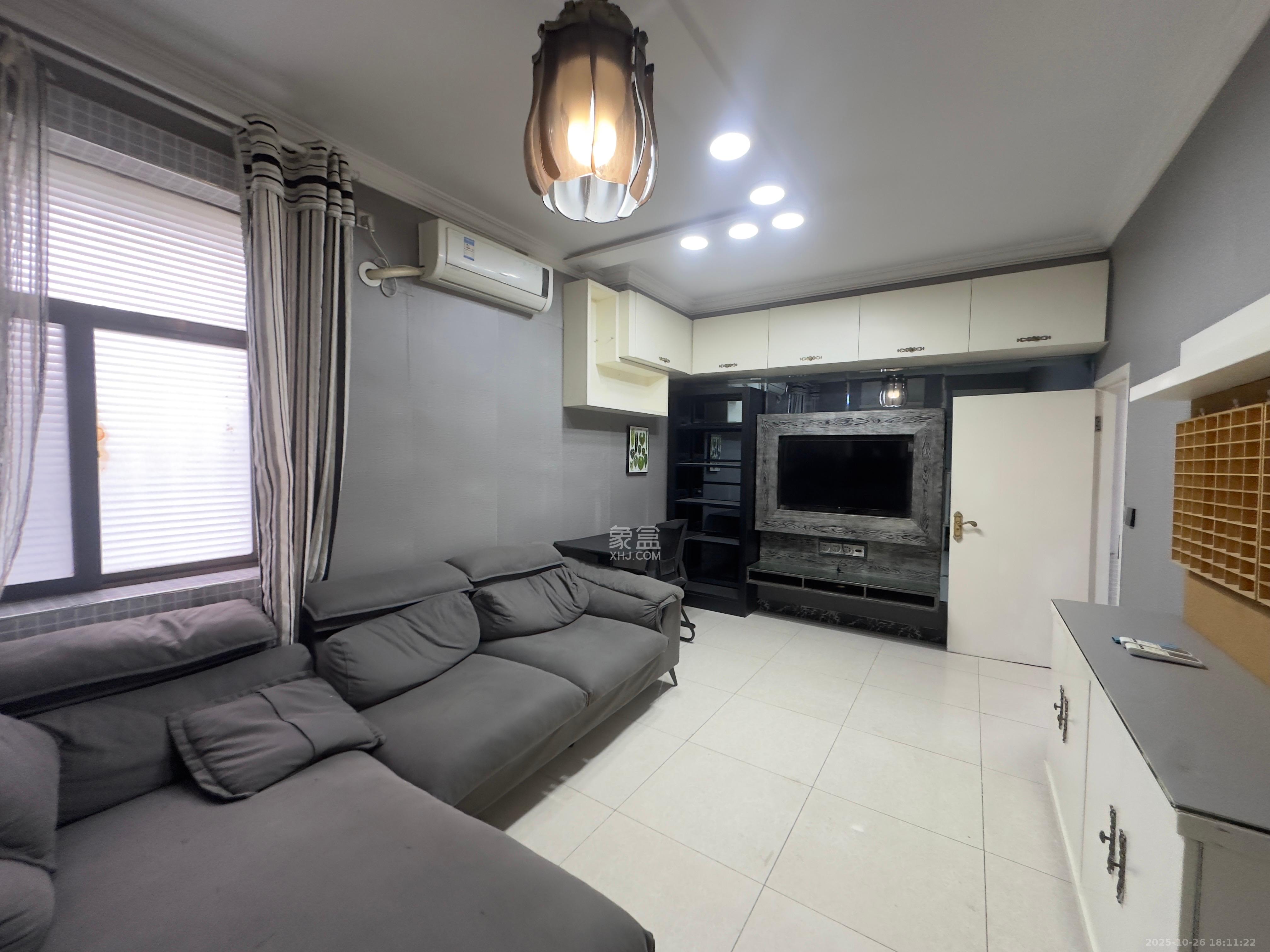 雨花大厦(云海大厦)  1室0厅0卫    1900.0元/月 雨花大厦(云海大厦)  1室0厅0卫    1900.0元/月室内图1