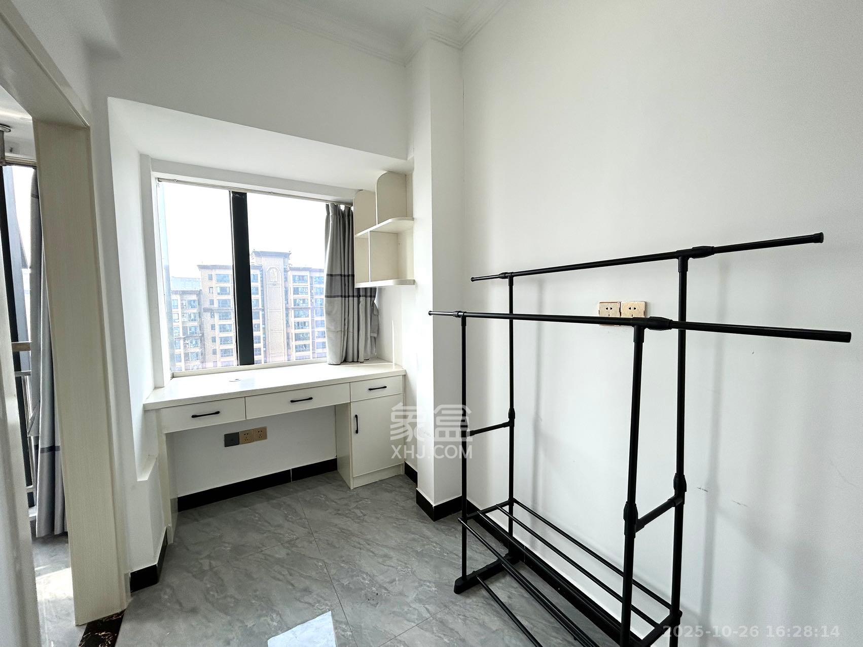 裕天国际商汇中心  1室0厅0卫    1500.0元/月室内图