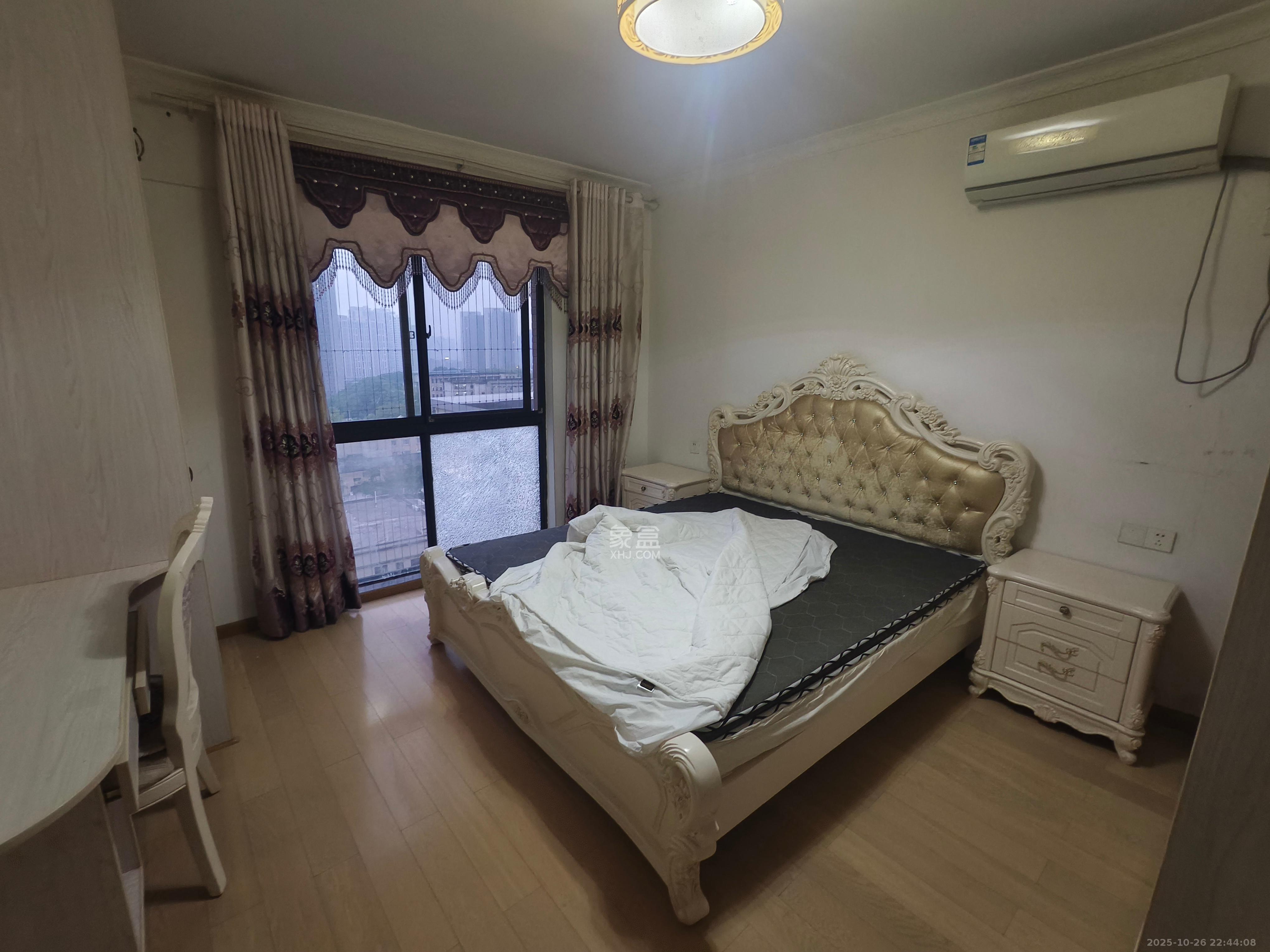 明昇壹城（明昇时代广场）一期  3室2厅1卫    3000.0元/月室内图