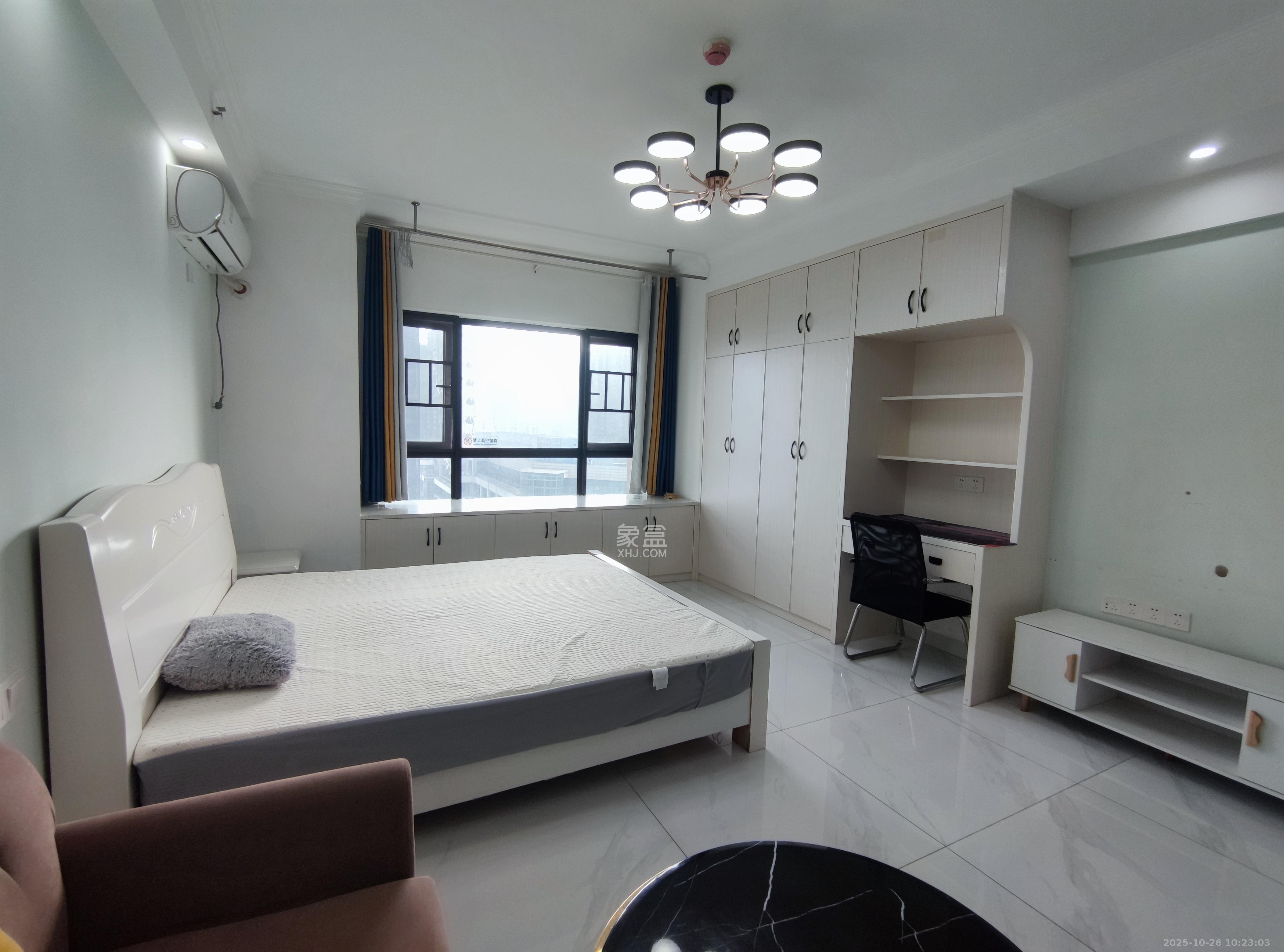 金科时代中心  1室1厅1卫    1400.0元/月室内图