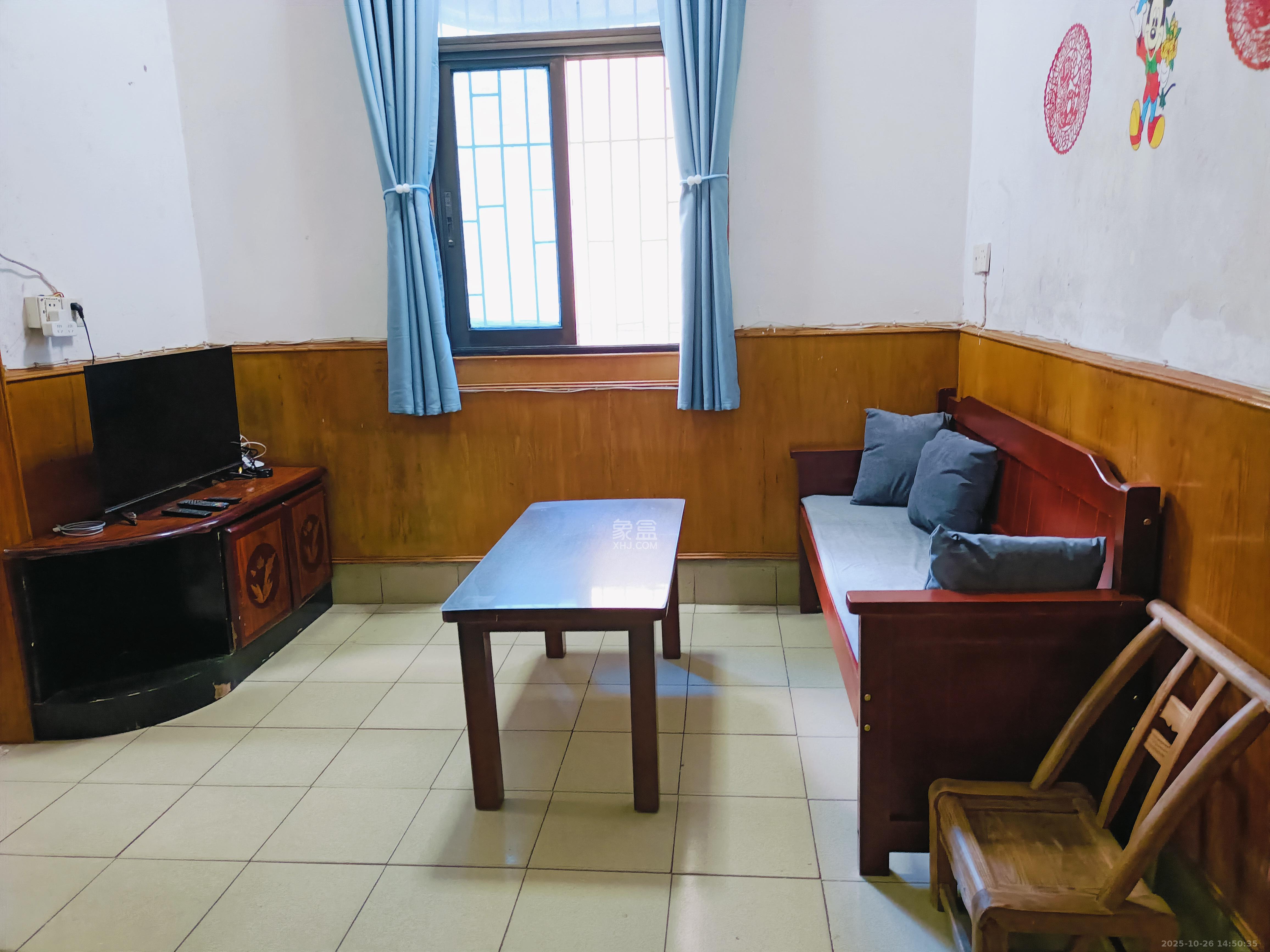 湘瓷宿舍  2室1厅1卫    1300.0元/月