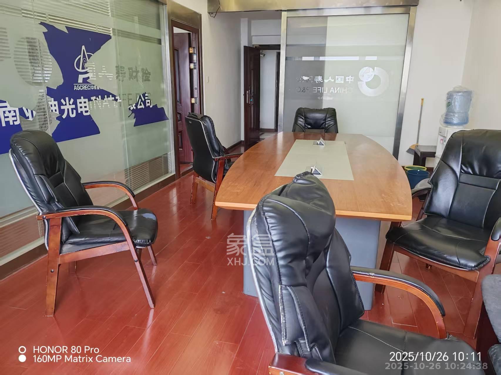 长城华都  2室1厅1卫    3000.0元/月室内图