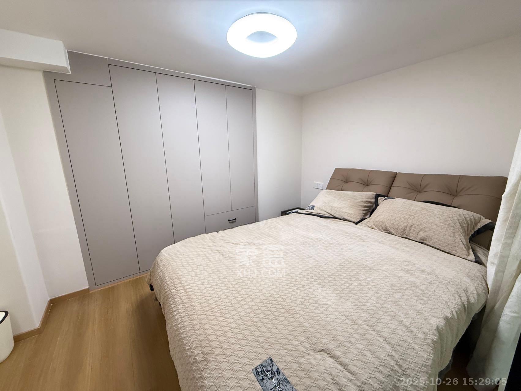 华润置地中心  2室1厅1卫    3200.0元/月 华润置地中心  2室1厅1卫    3200.0元/月室内图