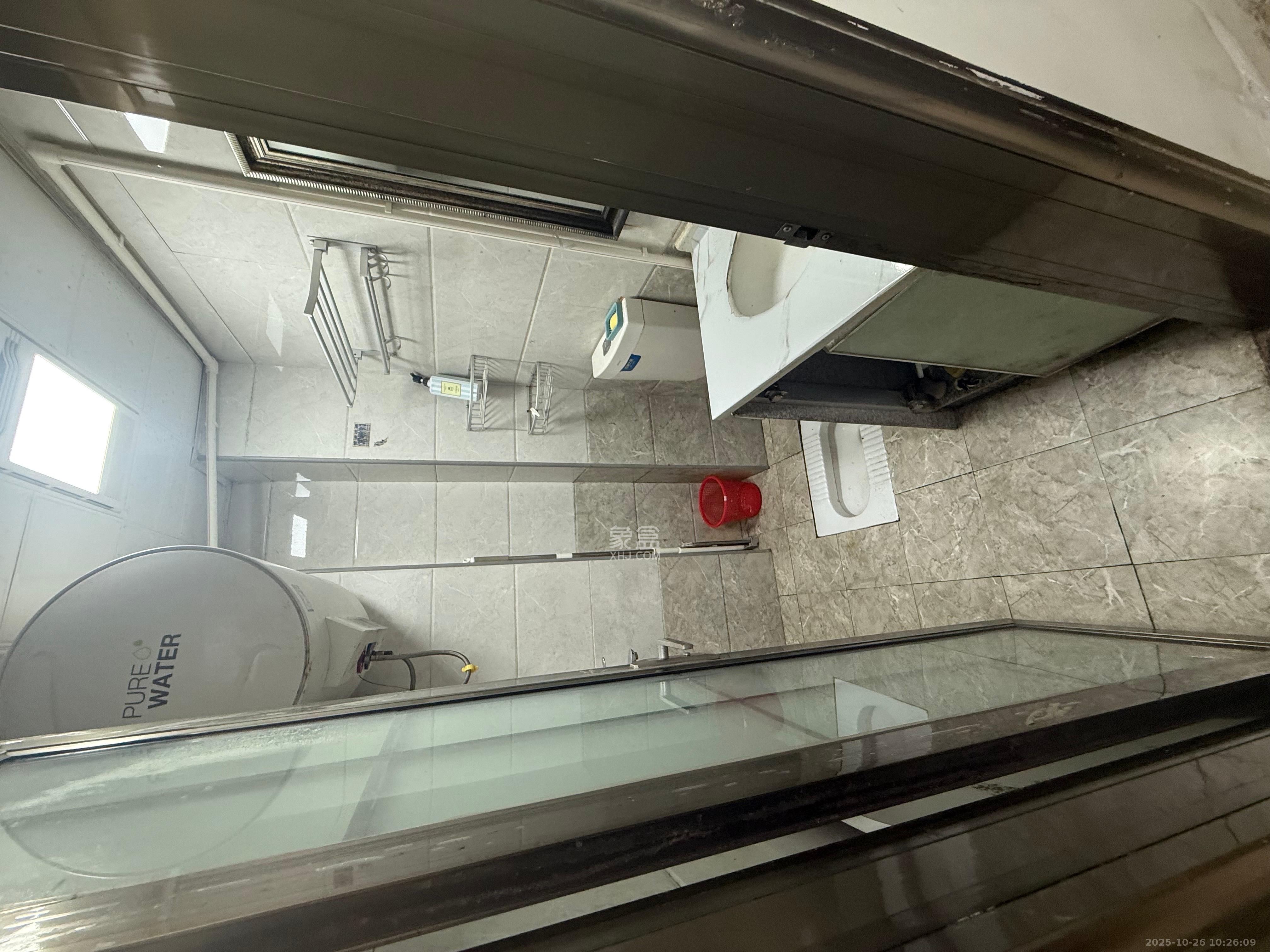 润芳园  1室1厅1卫    1600.0元/月室内图