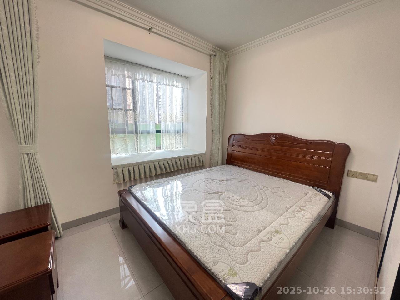 洋湖时代  3室2厅1卫    2300.0元/月 洋湖时代  3室2厅1卫    2300.0元/月室内图