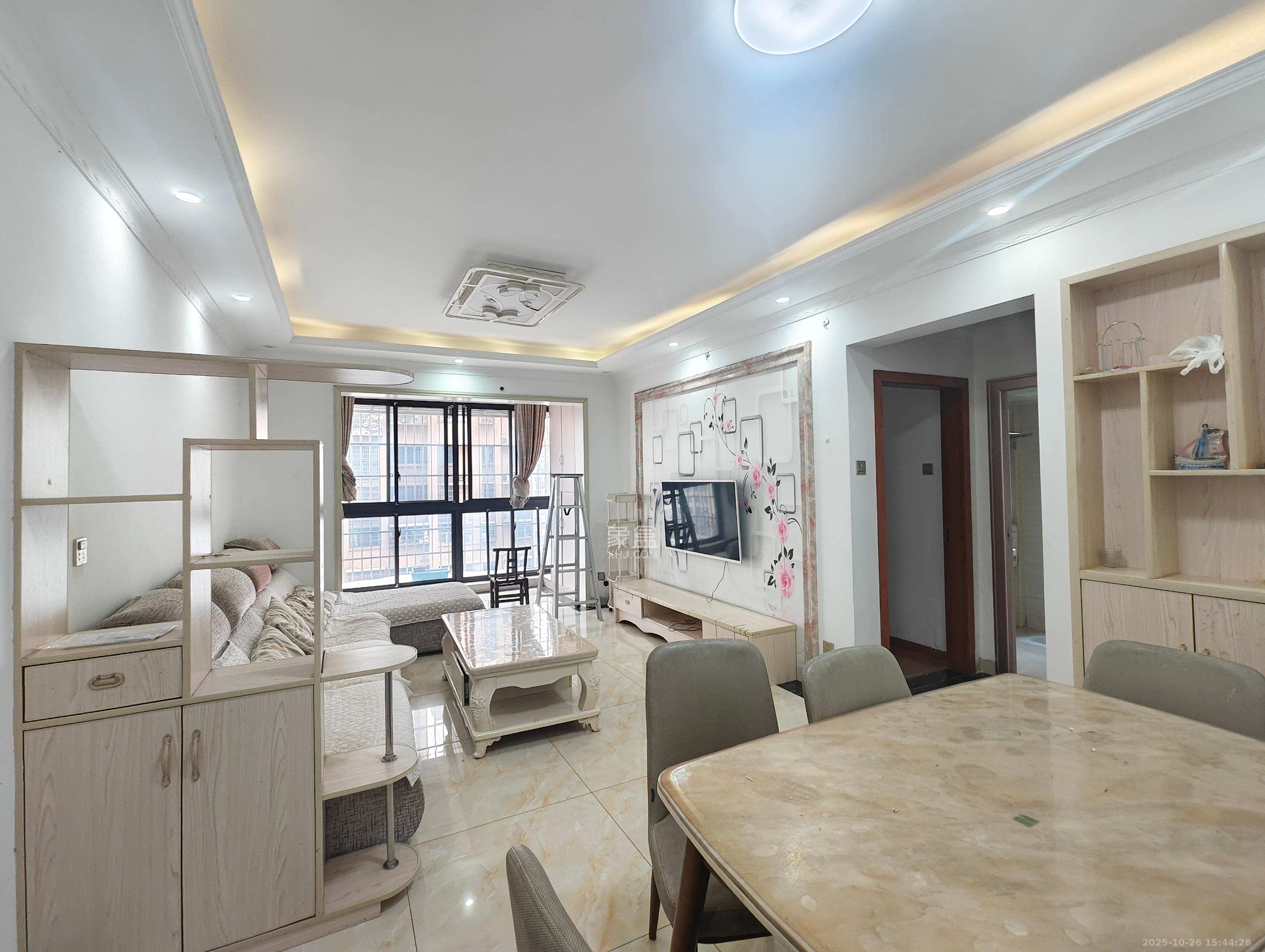 盛地春天里  3室2厅1卫    1600.0元/月