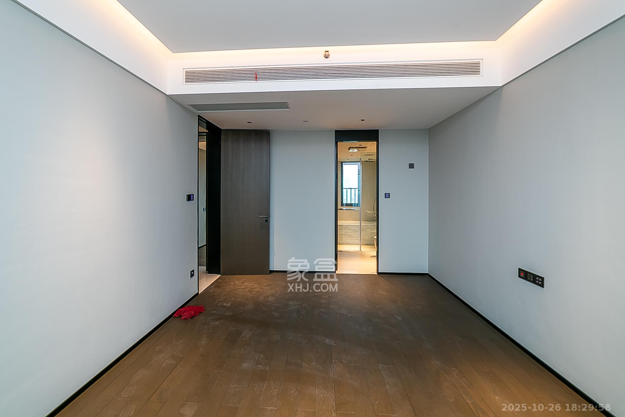 中海阅湘台  4室2厅2卫    458.0万 中海阅湘台  4室2厅2卫    458.0万卧室