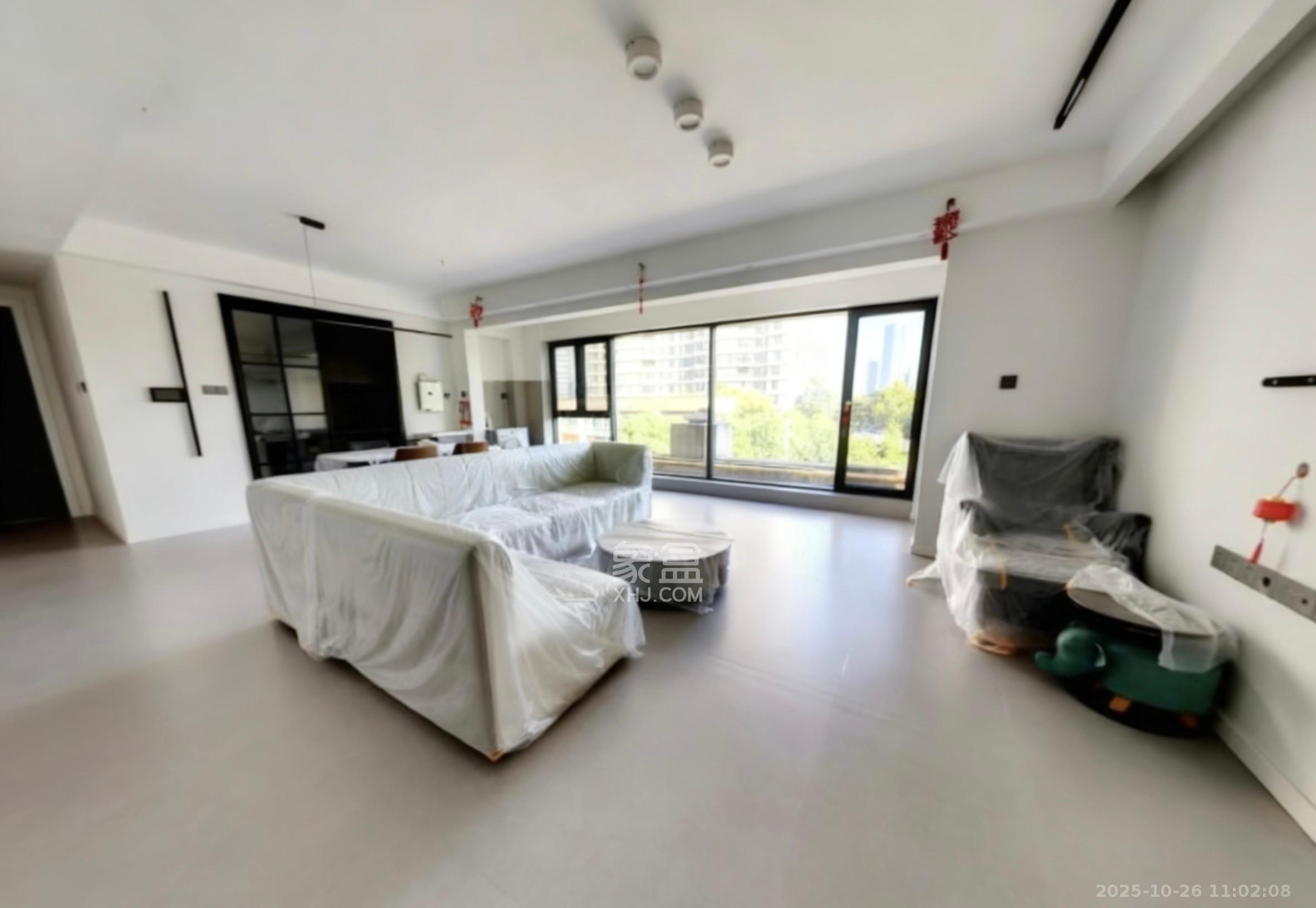 卓越浅水湾  4室2厅2卫    4500.0元/月 卓越浅水湾  4室2厅2卫    4500.0元/月室内图1