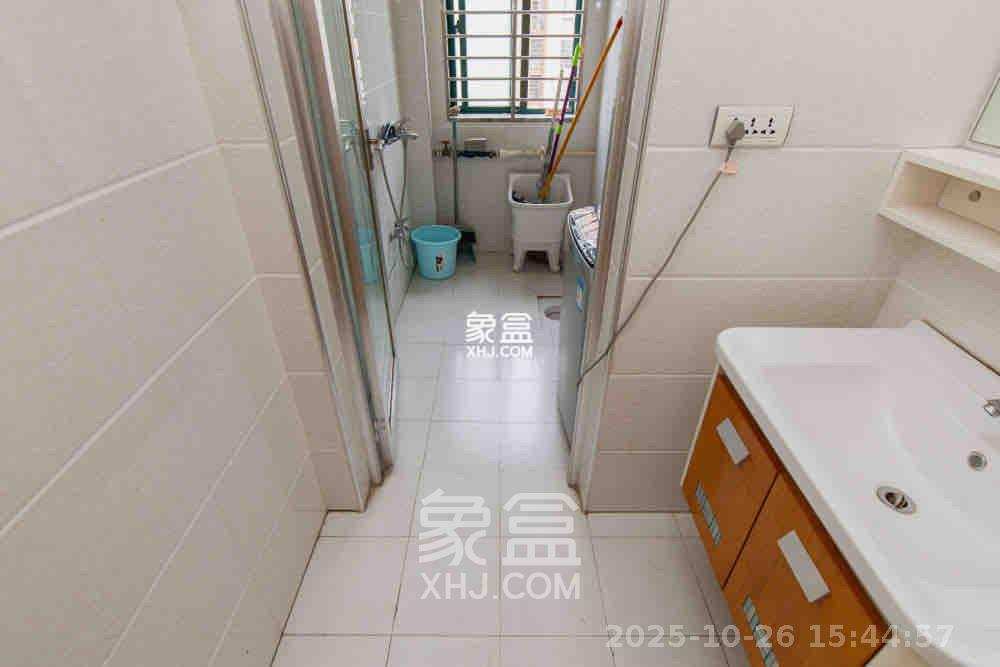 华盛世纪新城  4室2厅2卫    2200.0元/月 华盛世纪新城  4室2厅2卫    2200.0元/月室内图