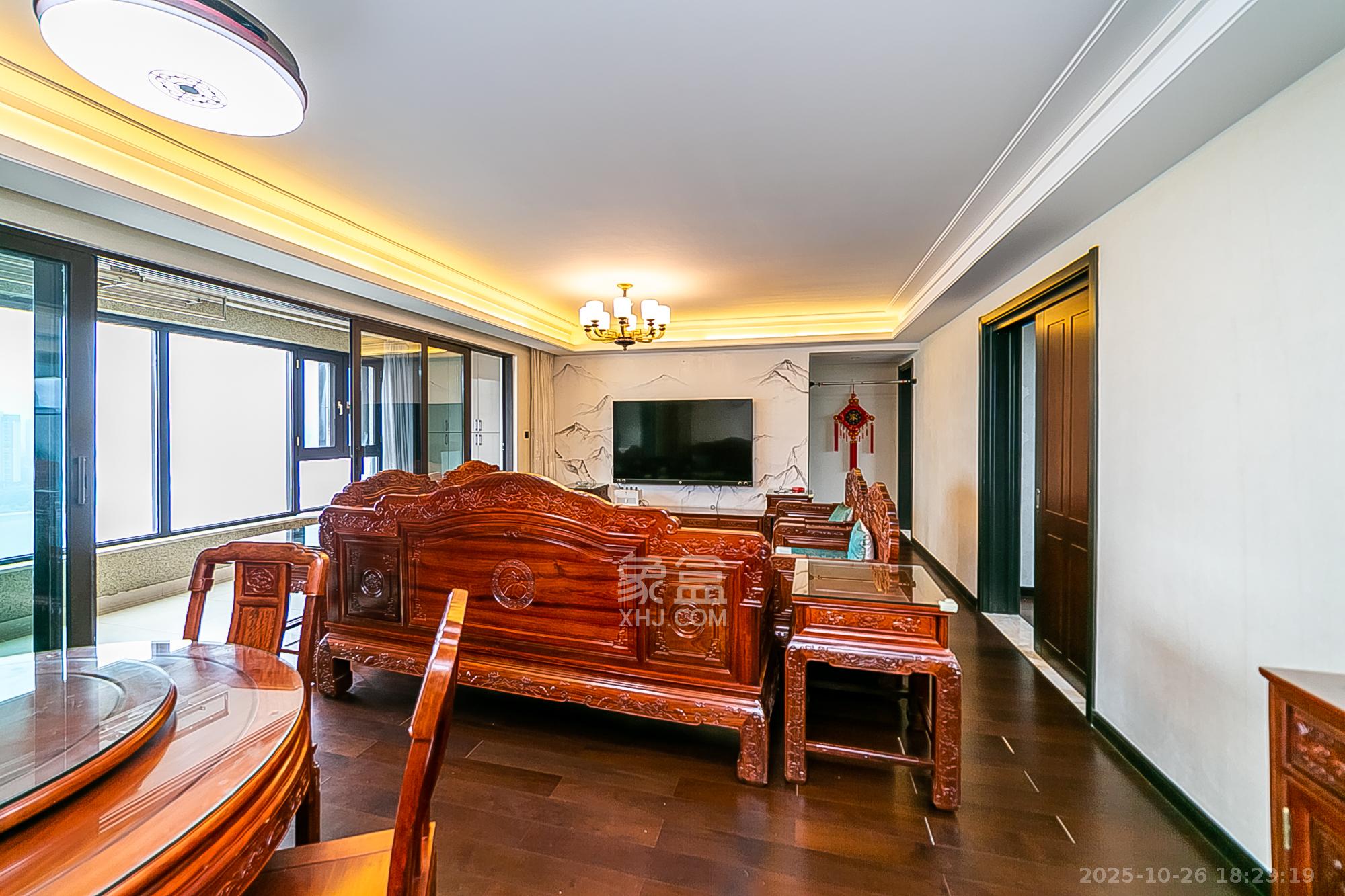 万科紫台  4室2厅2卫    380.0万 万科紫台  4室2厅2卫    380.0万