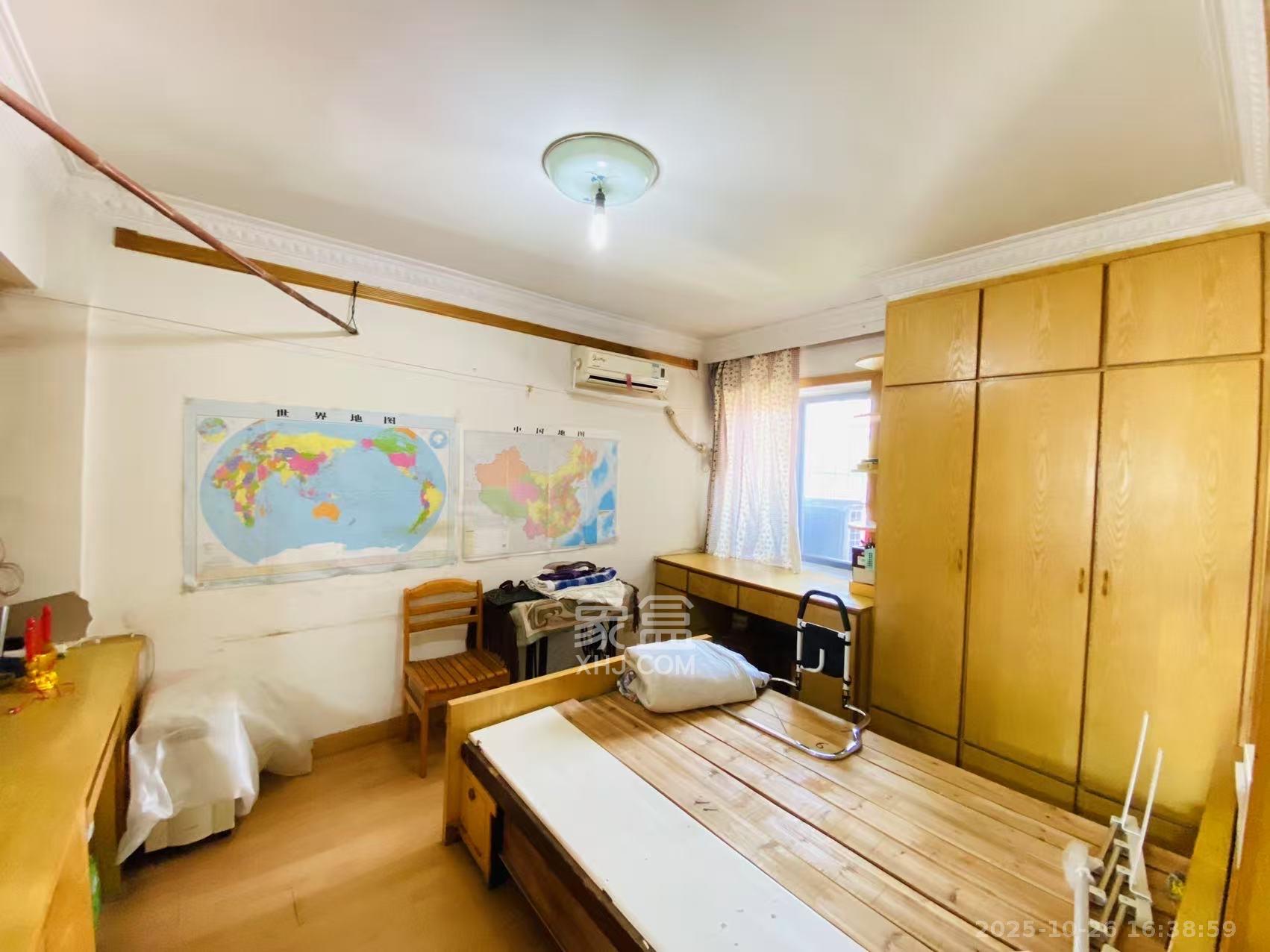 南沙公寓  3室2厅1卫    2400.0元/月 南沙公寓  3室2厅1卫    2400.0元/月室内图