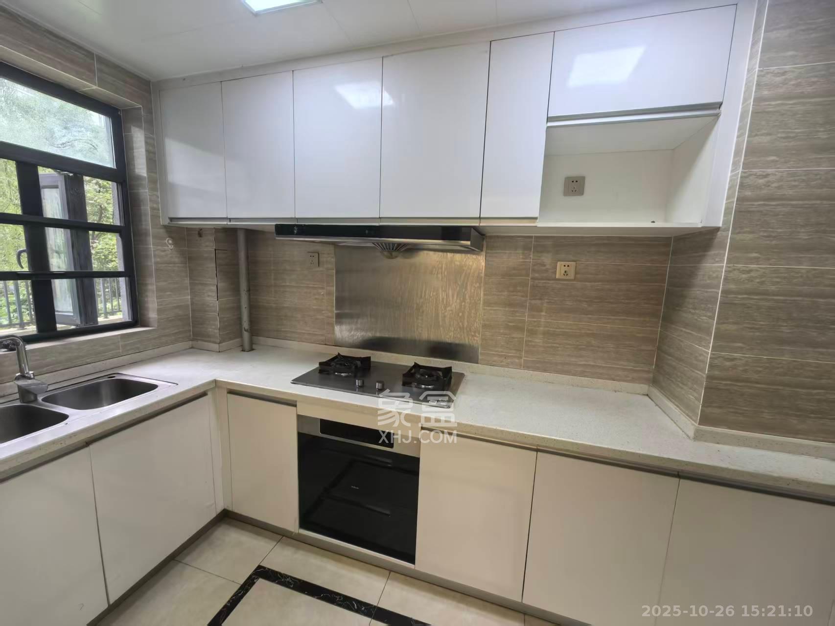 富力十号 3室2厅2卫 3200.0元/月 富力十号 3室2厅2卫 3200.0元/月室内图