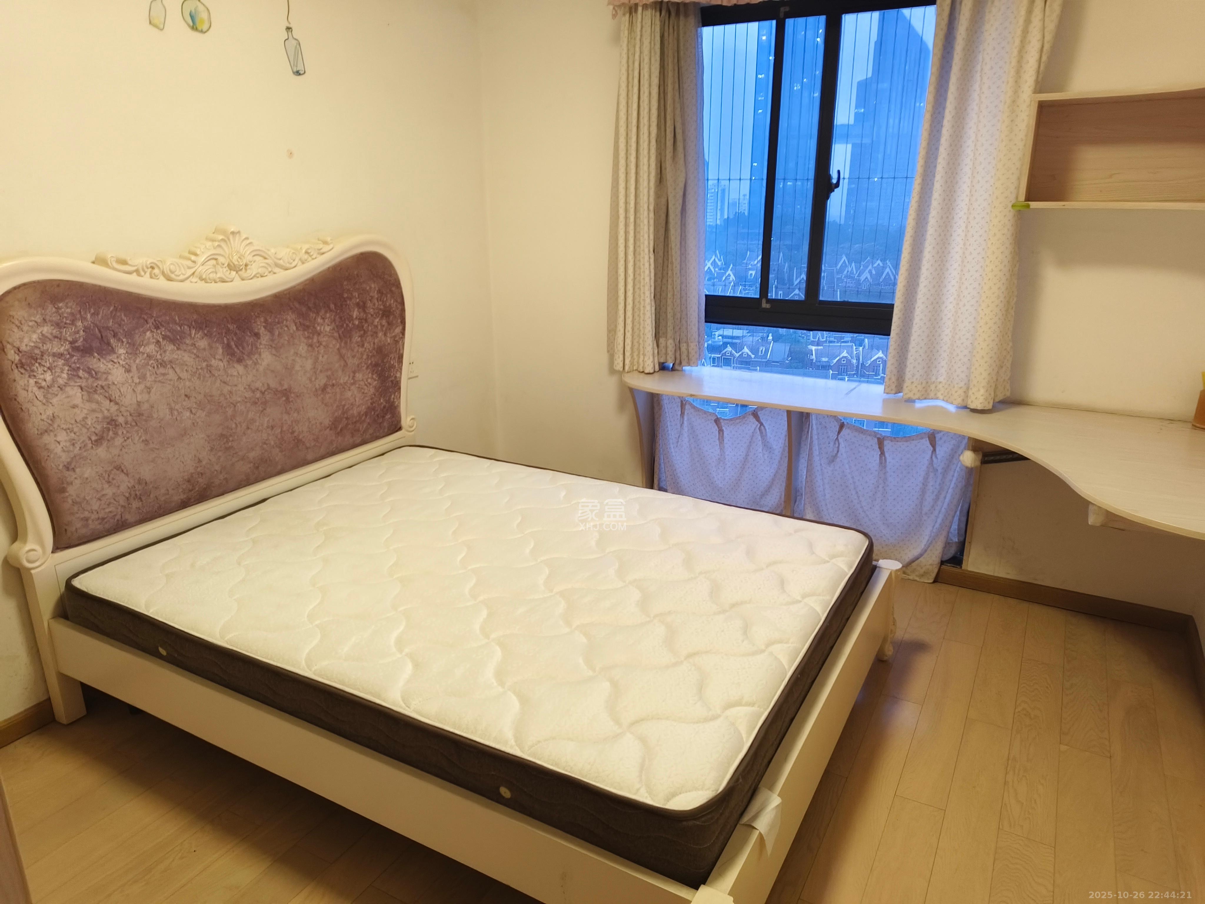 明昇壹城（明昇时代广场）一期  3室2厅1卫    3000.0元/月室内图