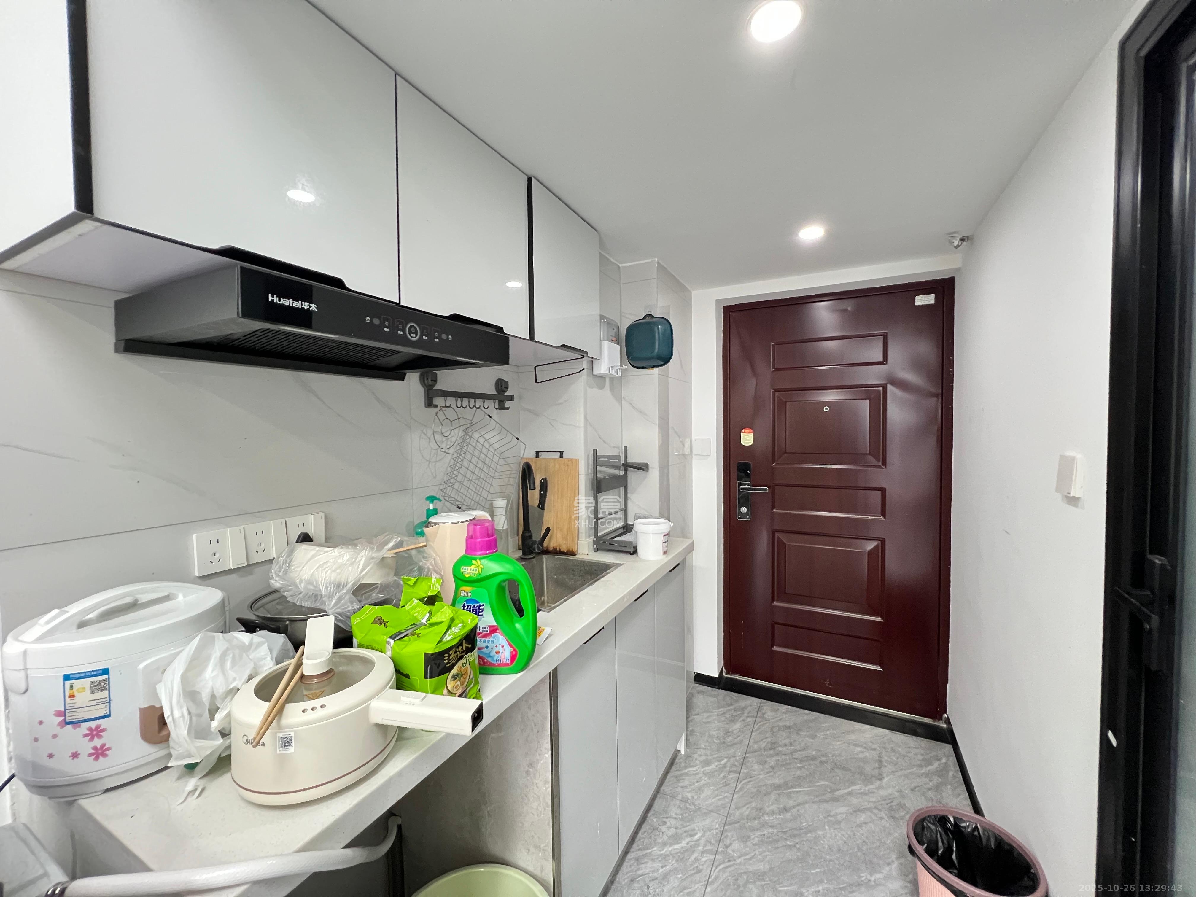 保利天禧EF区  1室1厅1卫    1600.0元/月 保利天禧EF区  1室1厅1卫    1600.0元/月室内图