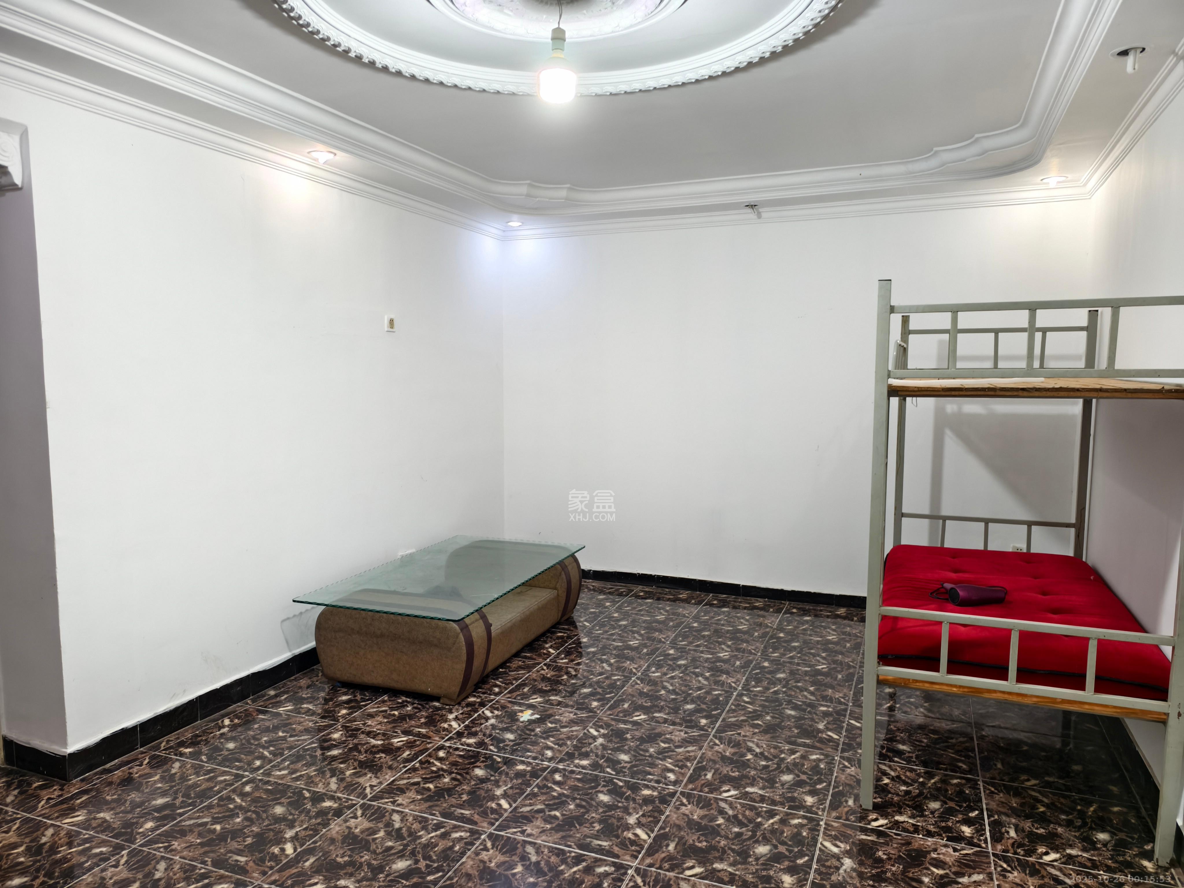 南湖公寓（万顺公寓）  3室1厅1卫    1600.0元/月室内图