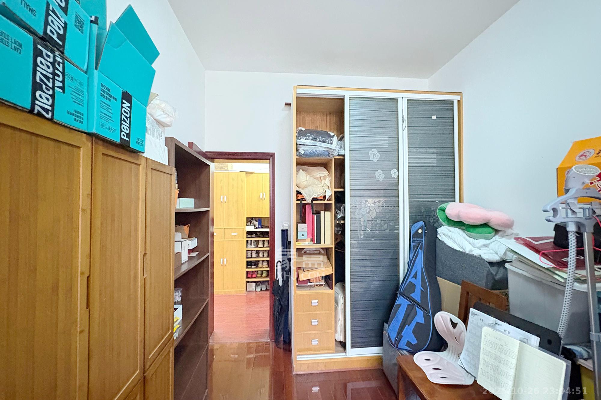 司法厅宿舍  4室2厅2卫    166.0万其他