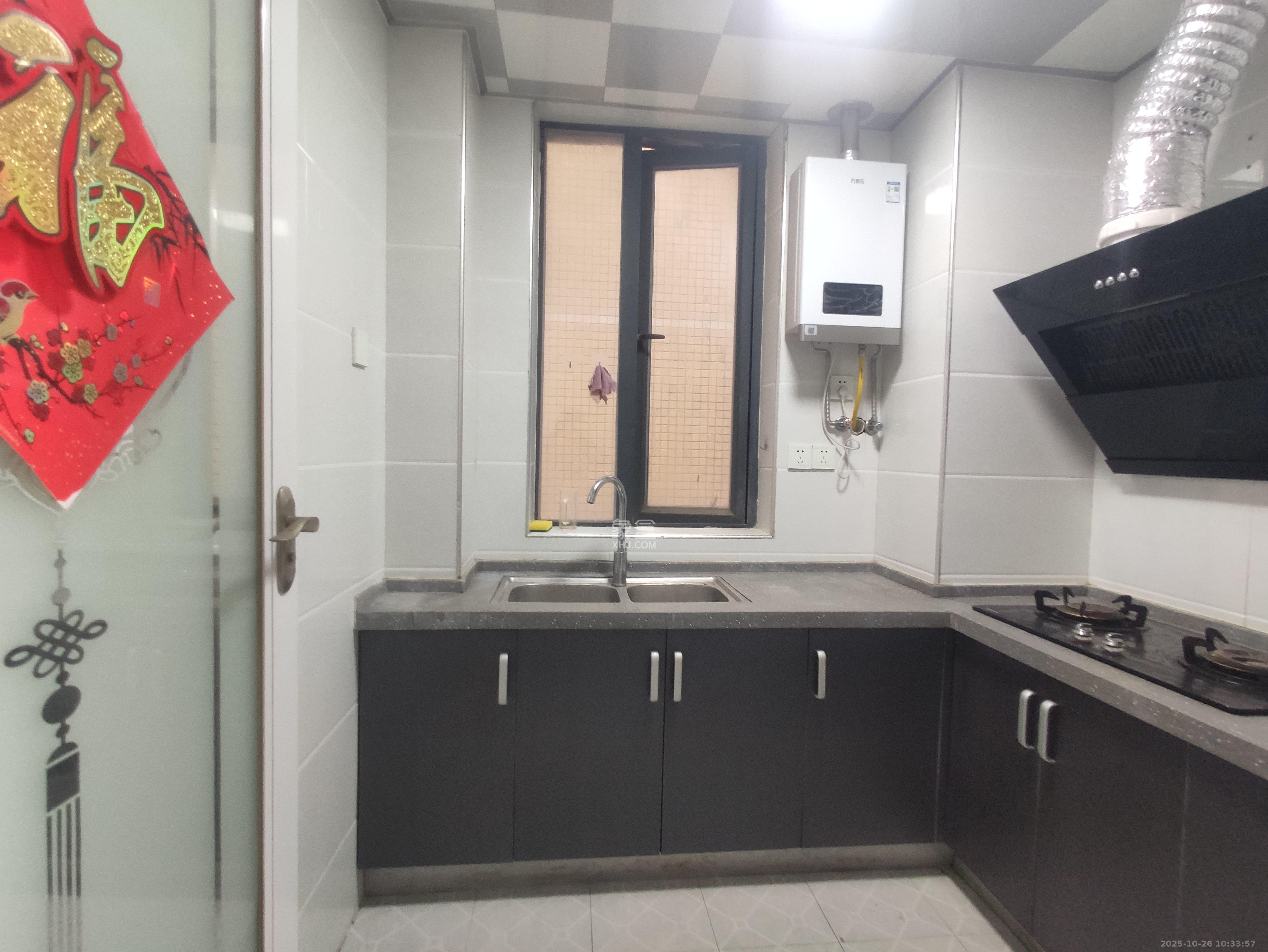 凯通国际城(凯通朝庭)  1室2厅1卫    2400.0元/月 凯通国际城(凯通朝庭)  1室2厅1卫    2400.0元/月室内图