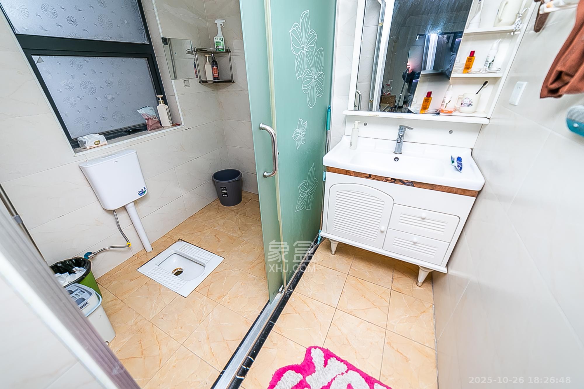 天鸿天府（天鸿中央大院）  2室2厅1卫    65.0万其他