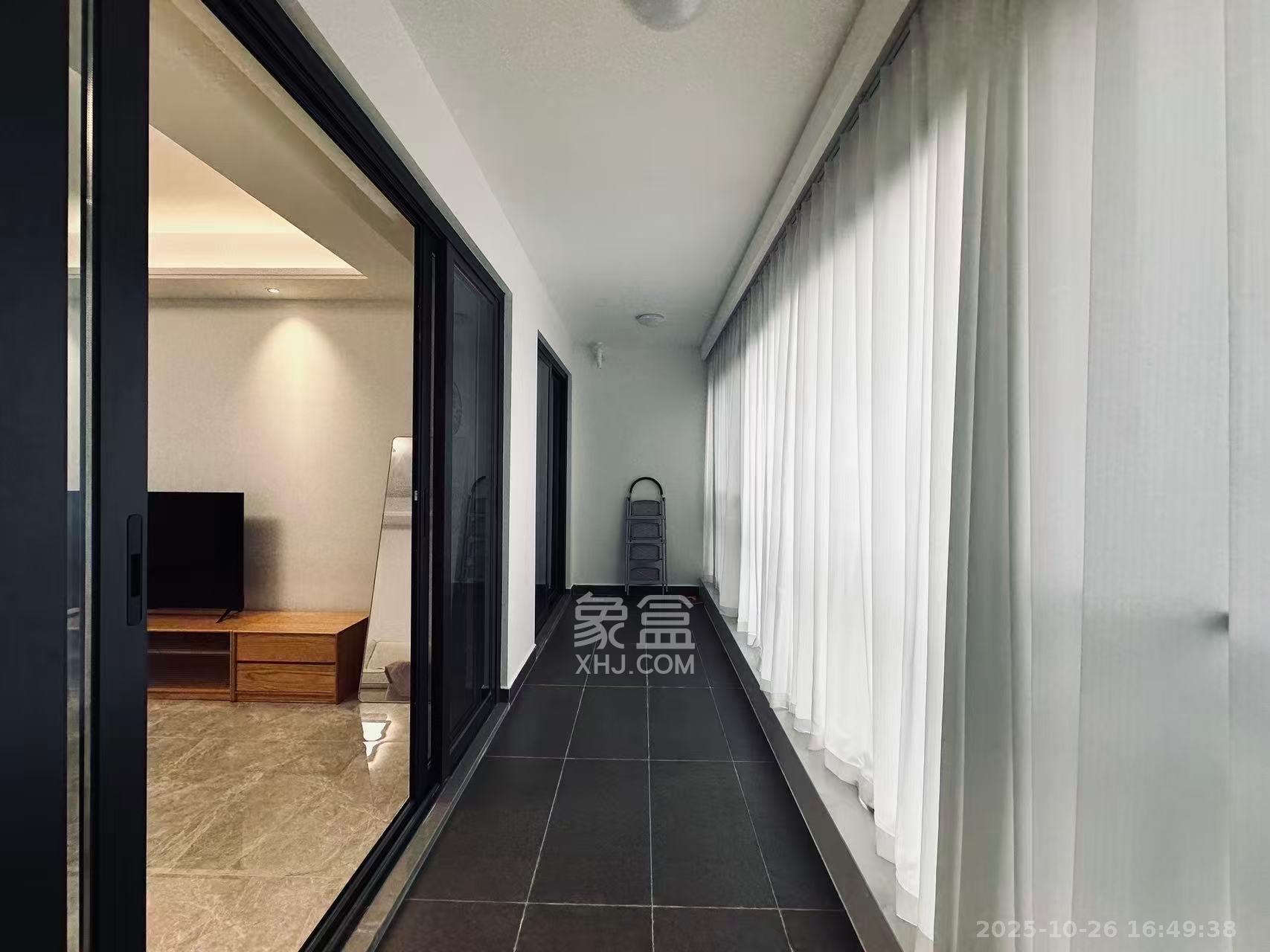 招商雍山湖  4室2厅2卫    3800.0元/月室内图