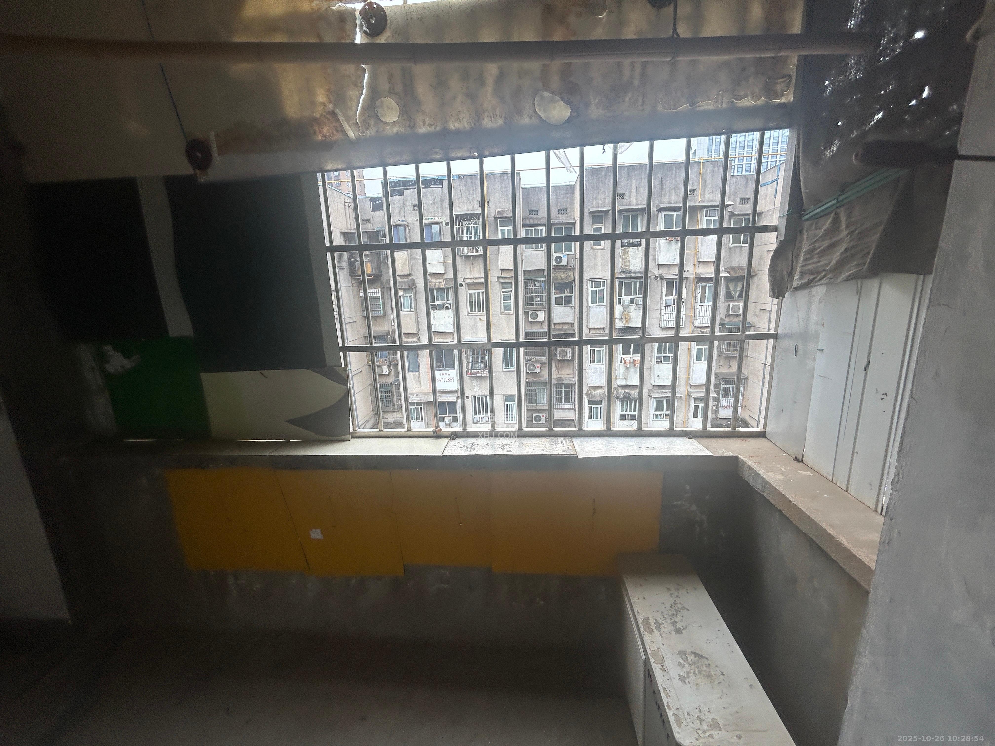 长坡社区  3室1厅1卫    1400.0元/月 长坡社区  3室1厅1卫    1400.0元/月室内图