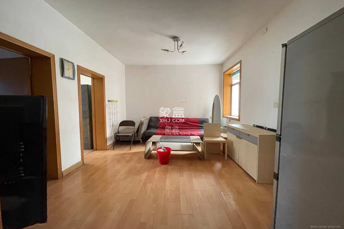 湘农桥社区 2室1厅1卫 1800.0元/月 湘农桥社区 2室1厅1卫 1800.0元/月室内图