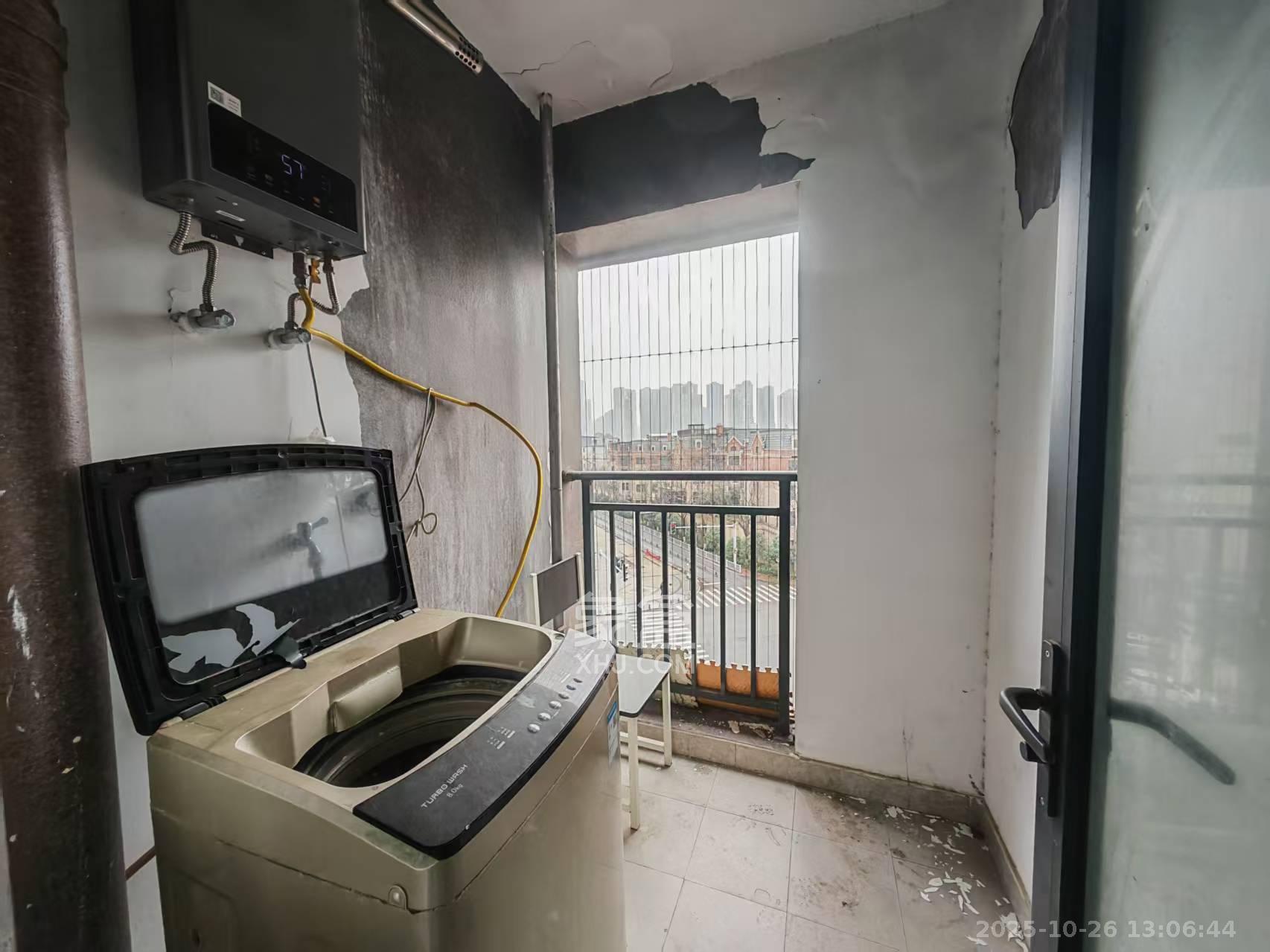 中海梅溪湖壹号  3室2厅2卫    2600.0元/月室内图