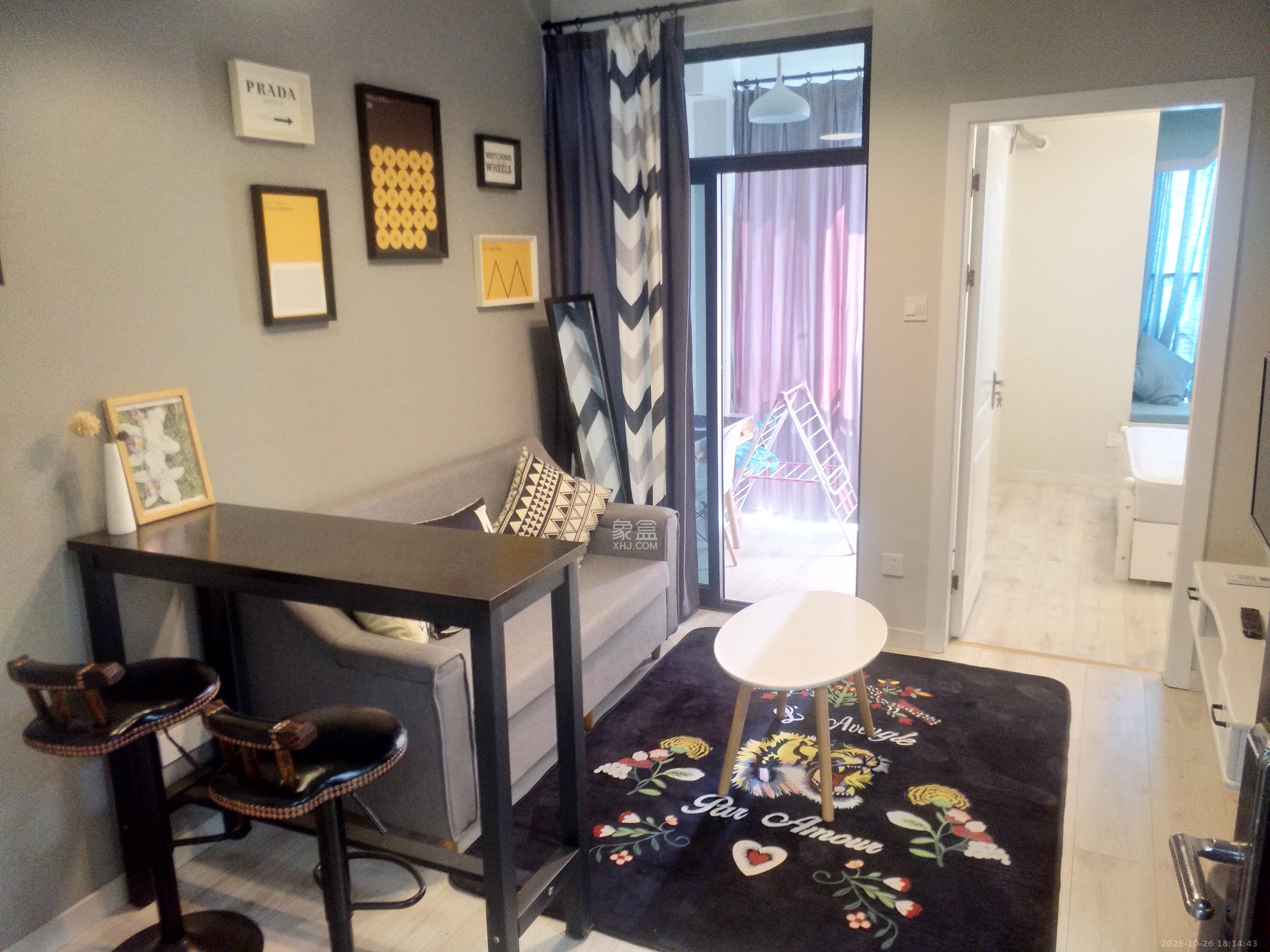 荣悦台  1室1厅1卫    2400.0元/月 荣悦台  1室1厅1卫    2400.0元/月室内图