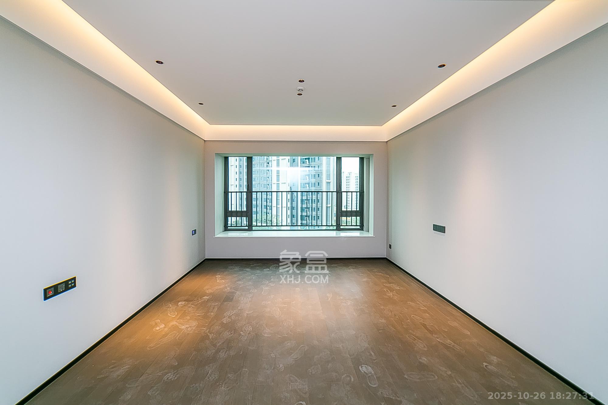 中海阅湘台  4室2厅3卫    398.0万 中海阅湘台  4室2厅3卫    398.0万卧室