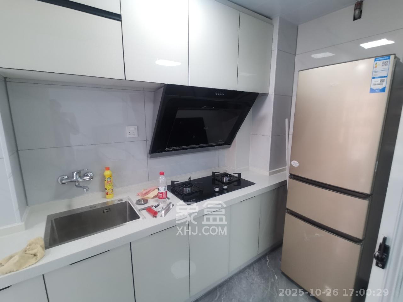 鑫远揽悦(鑫远和城三期)  1室1厅1卫    1600.0元/月 鑫远揽悦(鑫远和城三期)  1室1厅1卫    1600.0元/月室内图