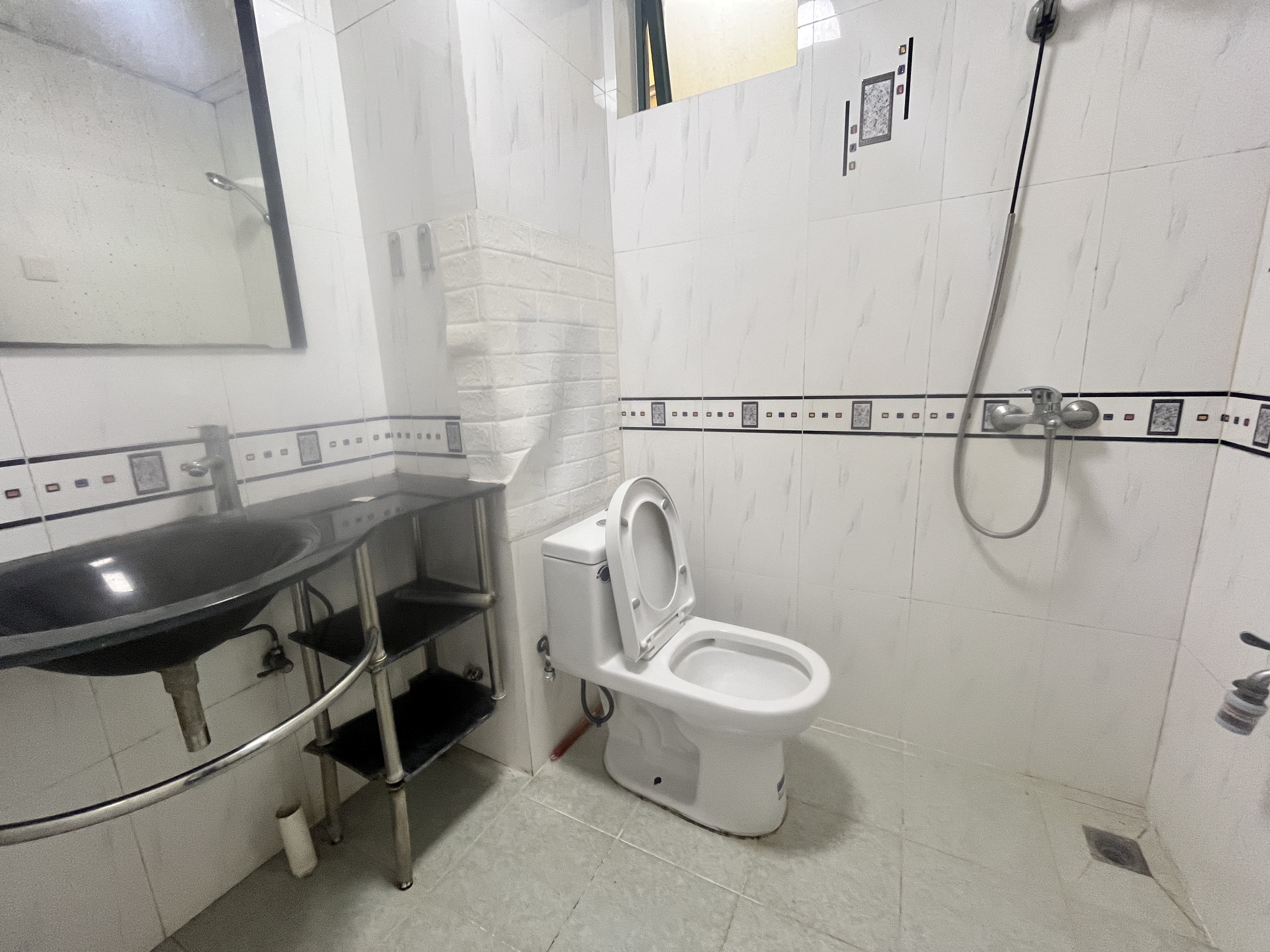 祥阁深蓝湾  3室2厅1卫    2500.0元/月