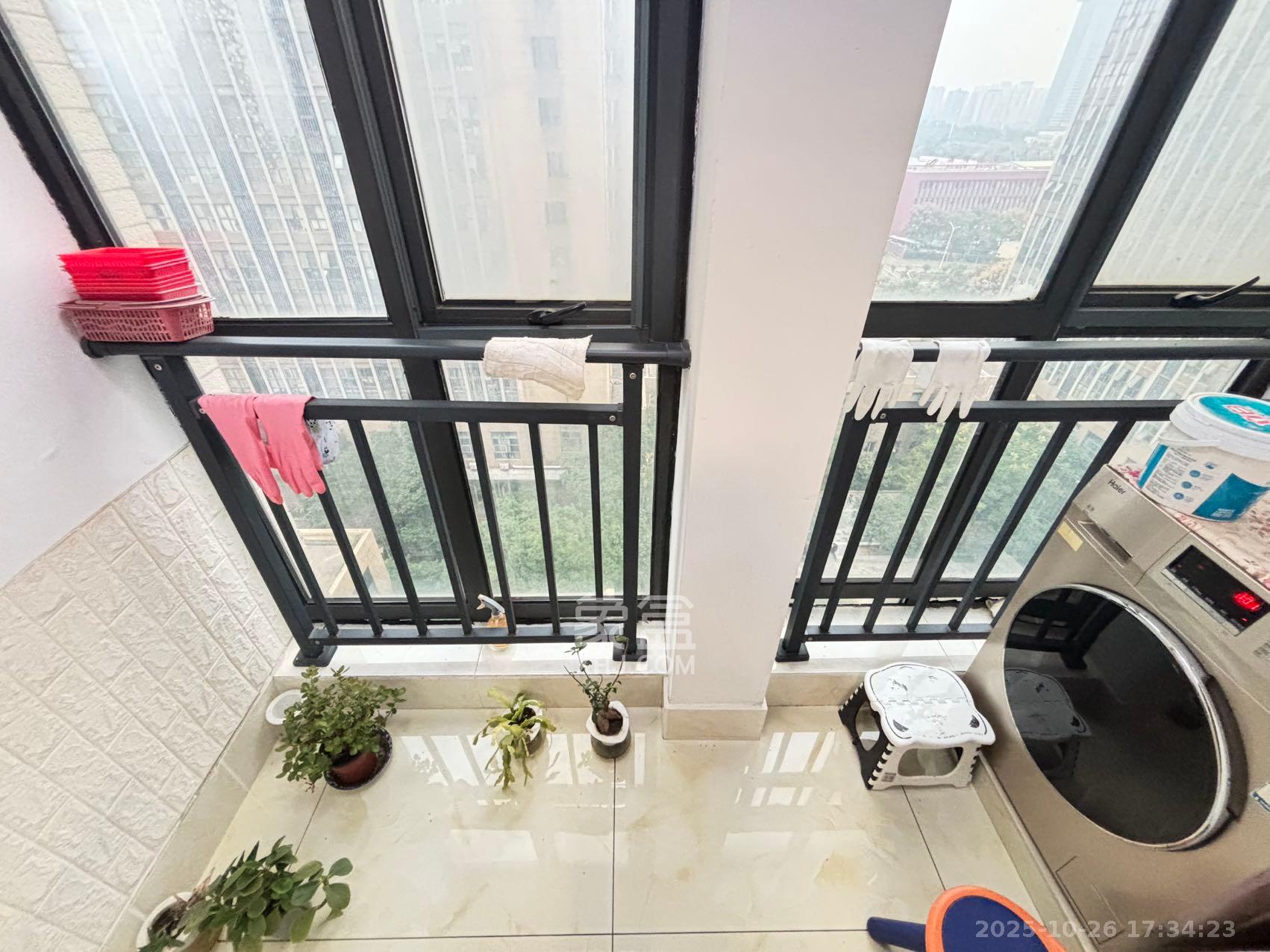 万科魅力之城 1室1厅1卫 1350.0元/月 万科魅力之城 1室1厅1卫 1350.0元/月室内图