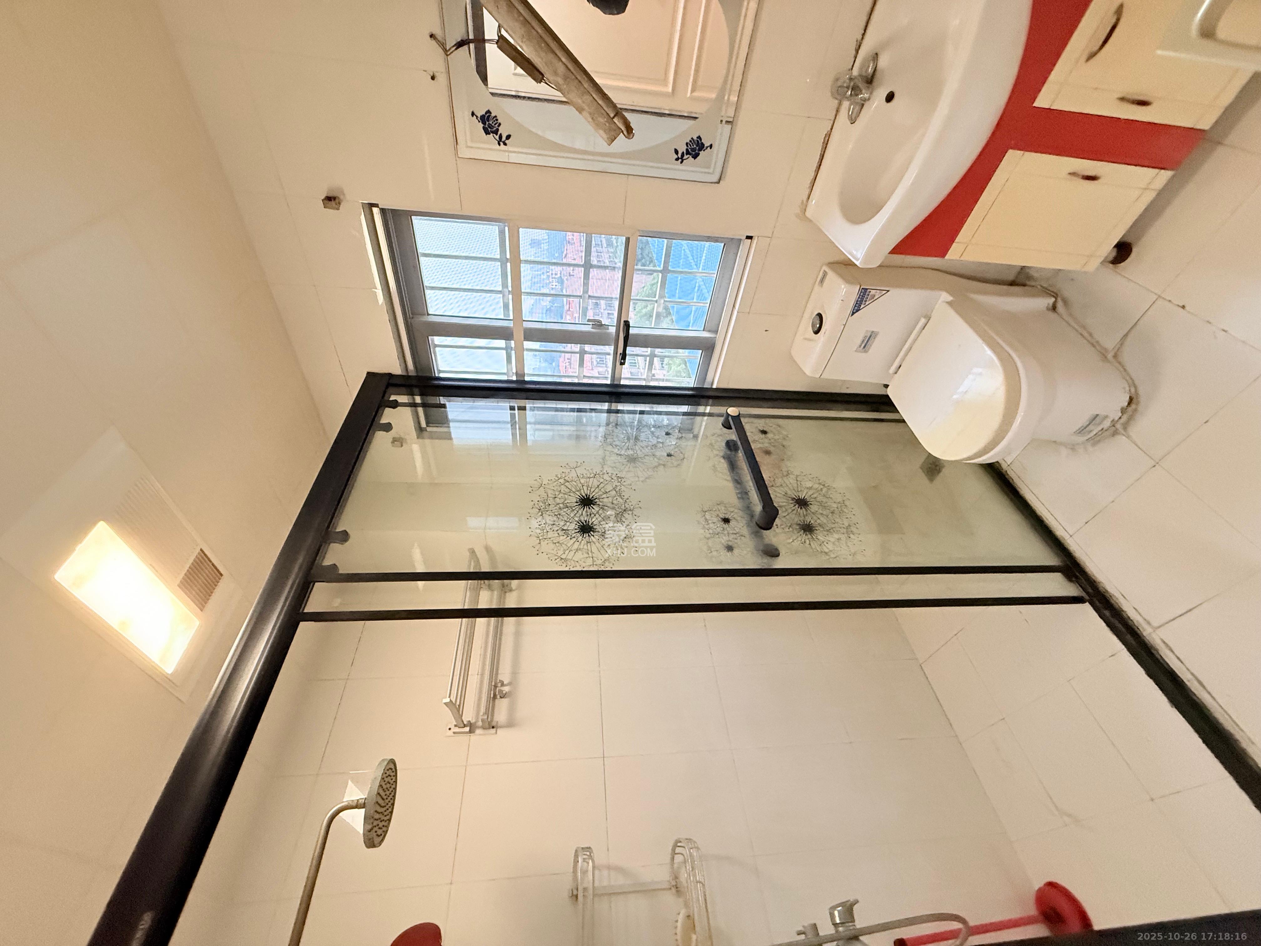 月湖兰庭 1室2厅1卫 2500.0元/月 月湖兰庭 1室2厅1卫 2500.0元/月室内图