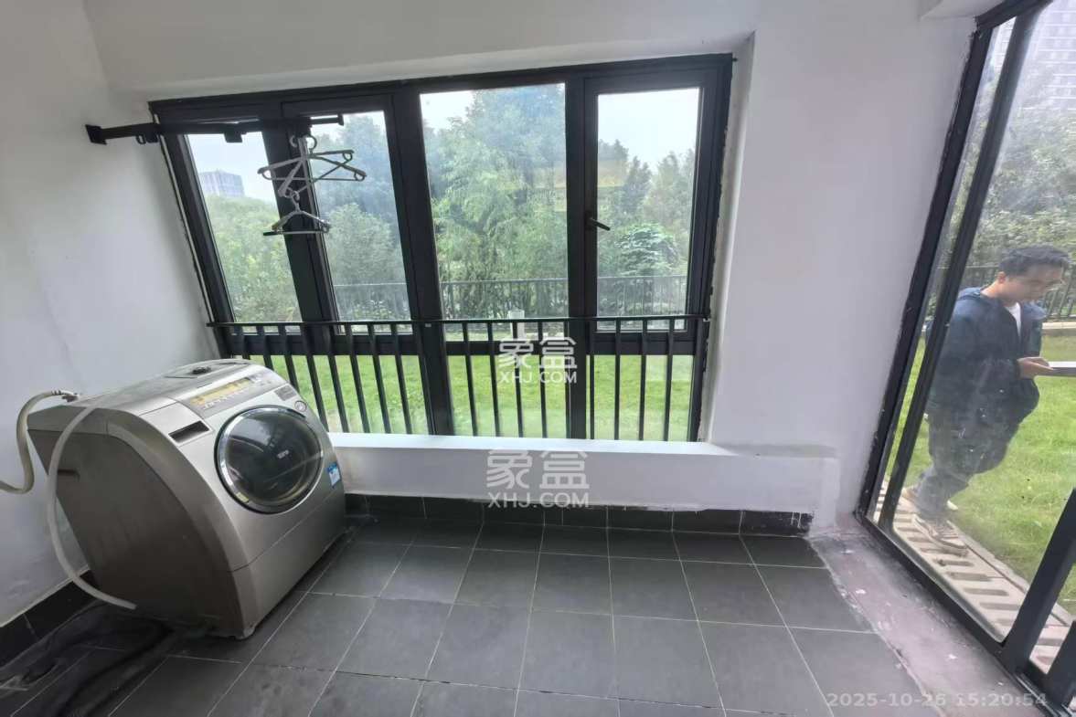 富力十号 3室2厅2卫 3200.0元/月 富力十号 3室2厅2卫 3200.0元/月室内图