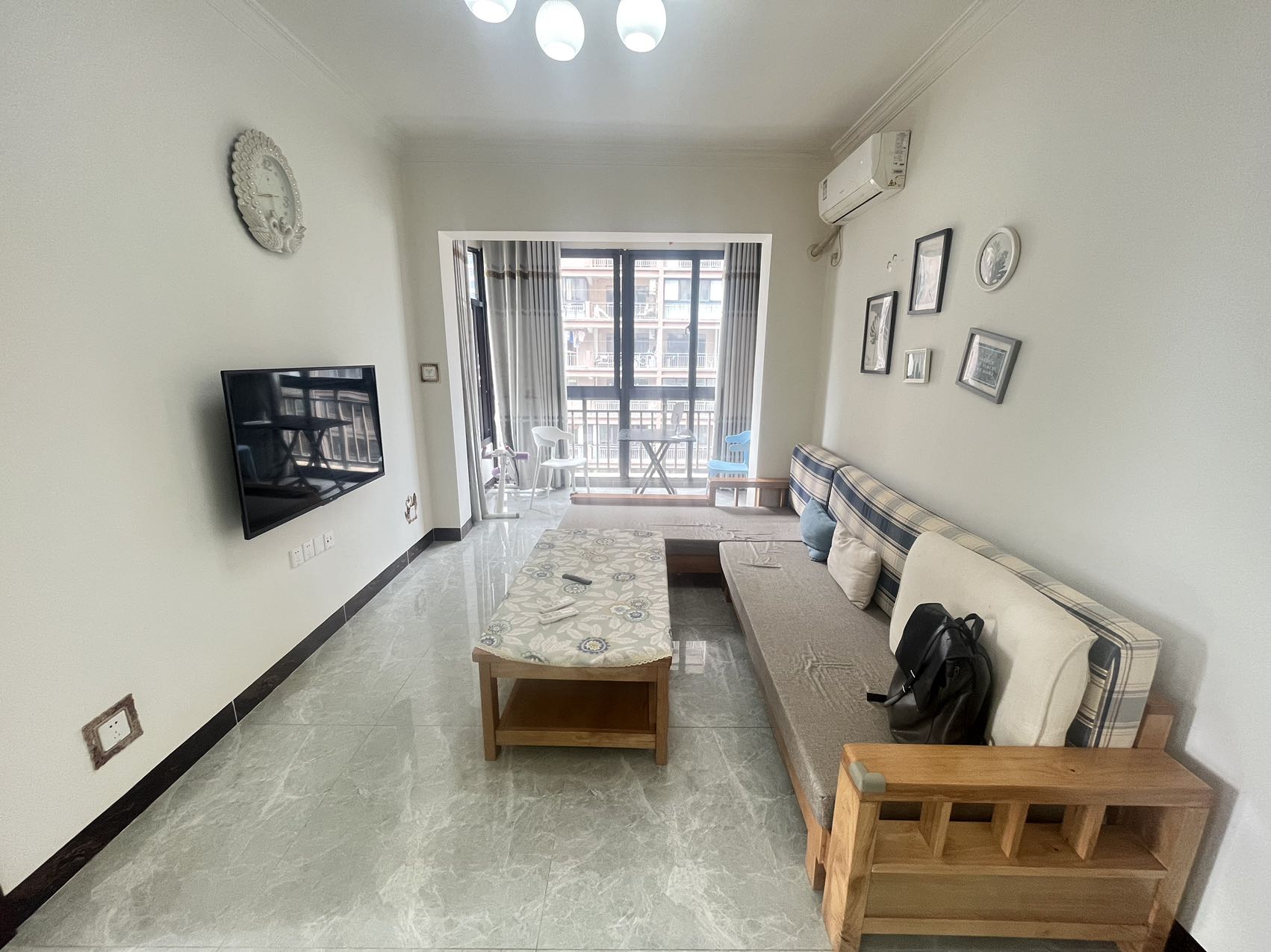 国贸城市花园  1室1厅1卫    2500.0元/月室内图