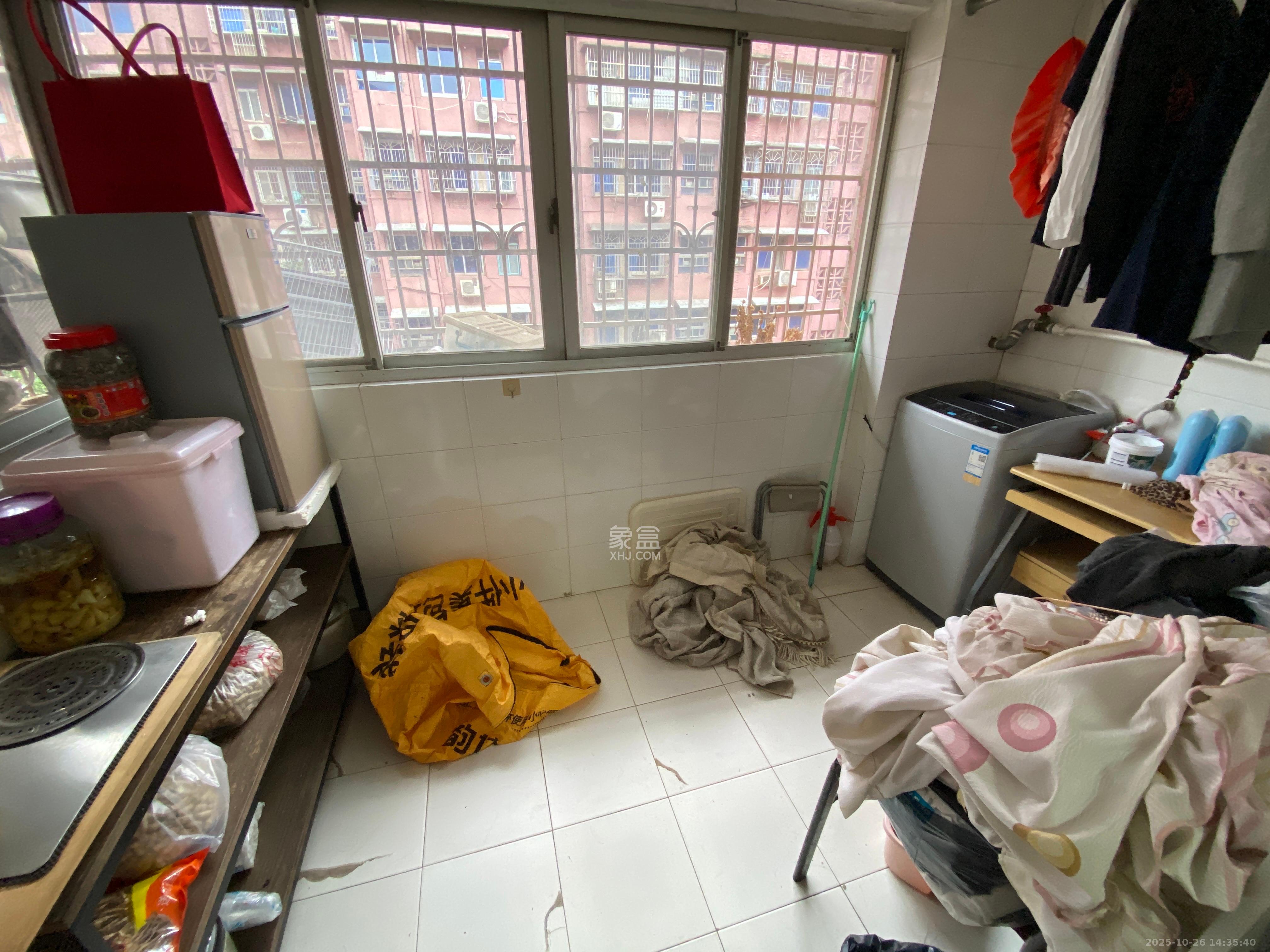 水泵厂宿舍  2室1厅1卫    1600.0元/月 水泵厂宿舍  2室1厅1卫    1600.0元/月室内图