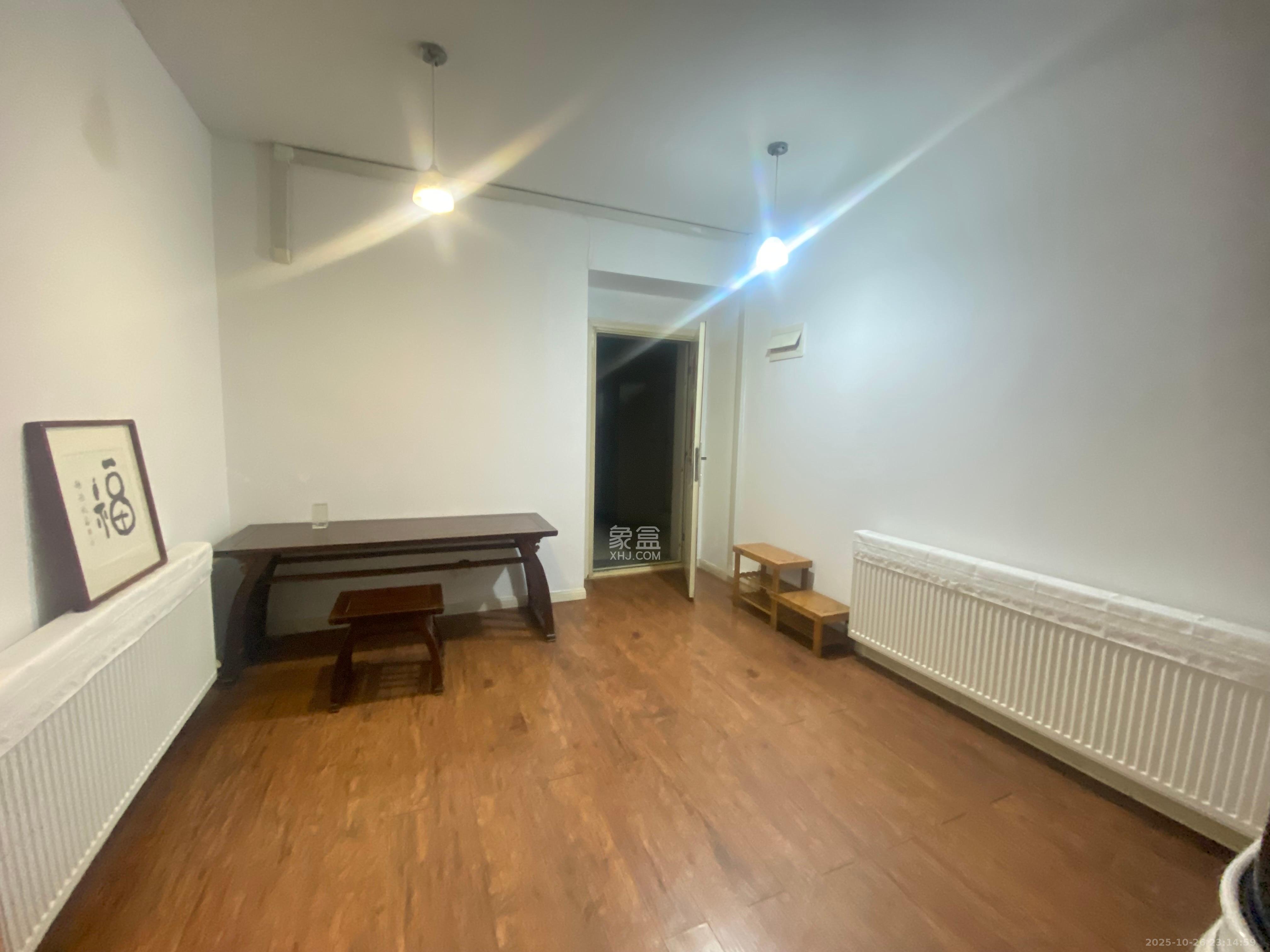 阳光城尚东湾愉景苑 3室2厅1卫 2600.0元/月 阳光城尚东湾愉景苑 3室2厅1卫 2600.0元/月室内图