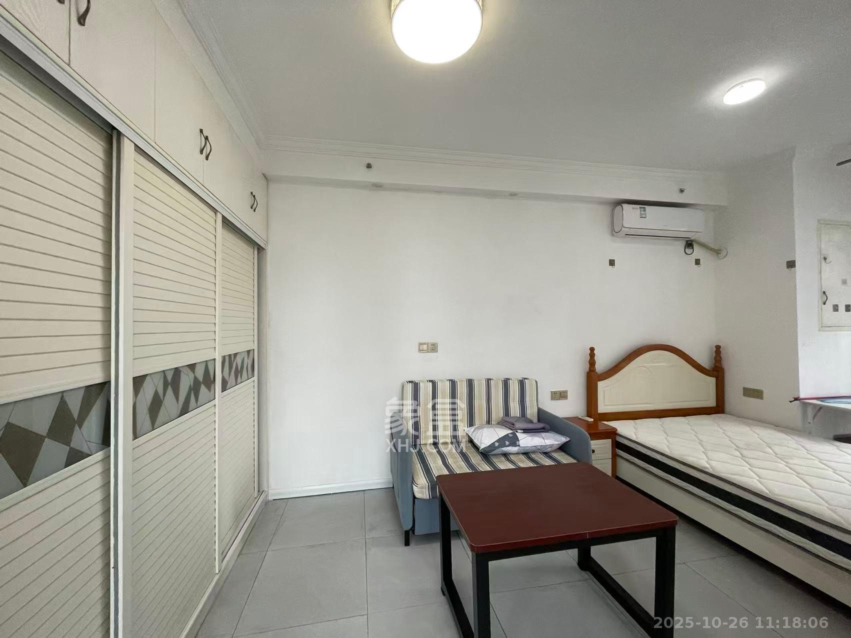 第六都(陆都小区)  1室1厅1卫    1580.0元/月 第六都(陆都小区)  1室1厅1卫    1580.0元/月室内图